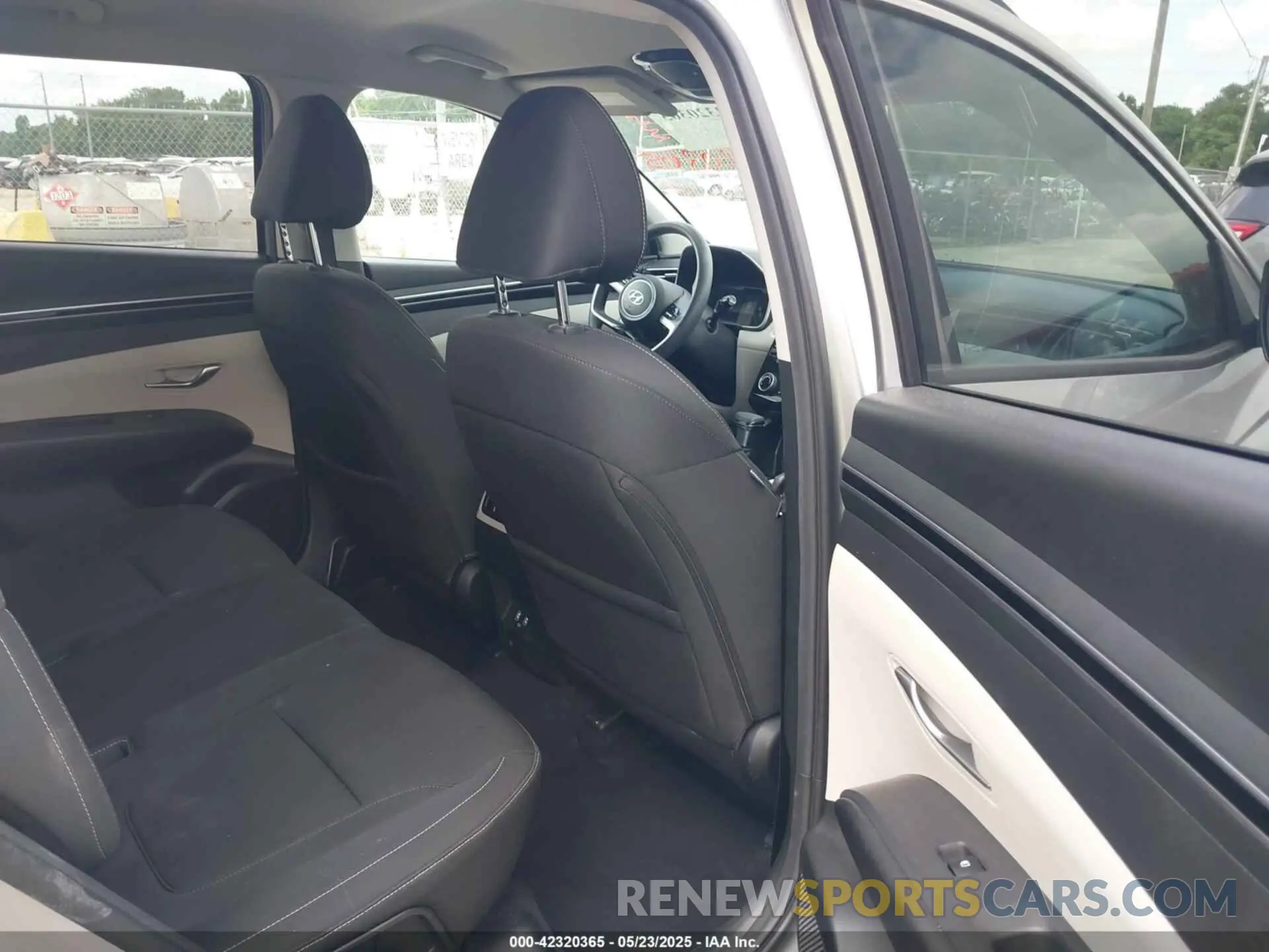 8 fotografías del automóvil dañado 5NMJB3AE0PH186093 HYUNDAI TUCSON 2023
