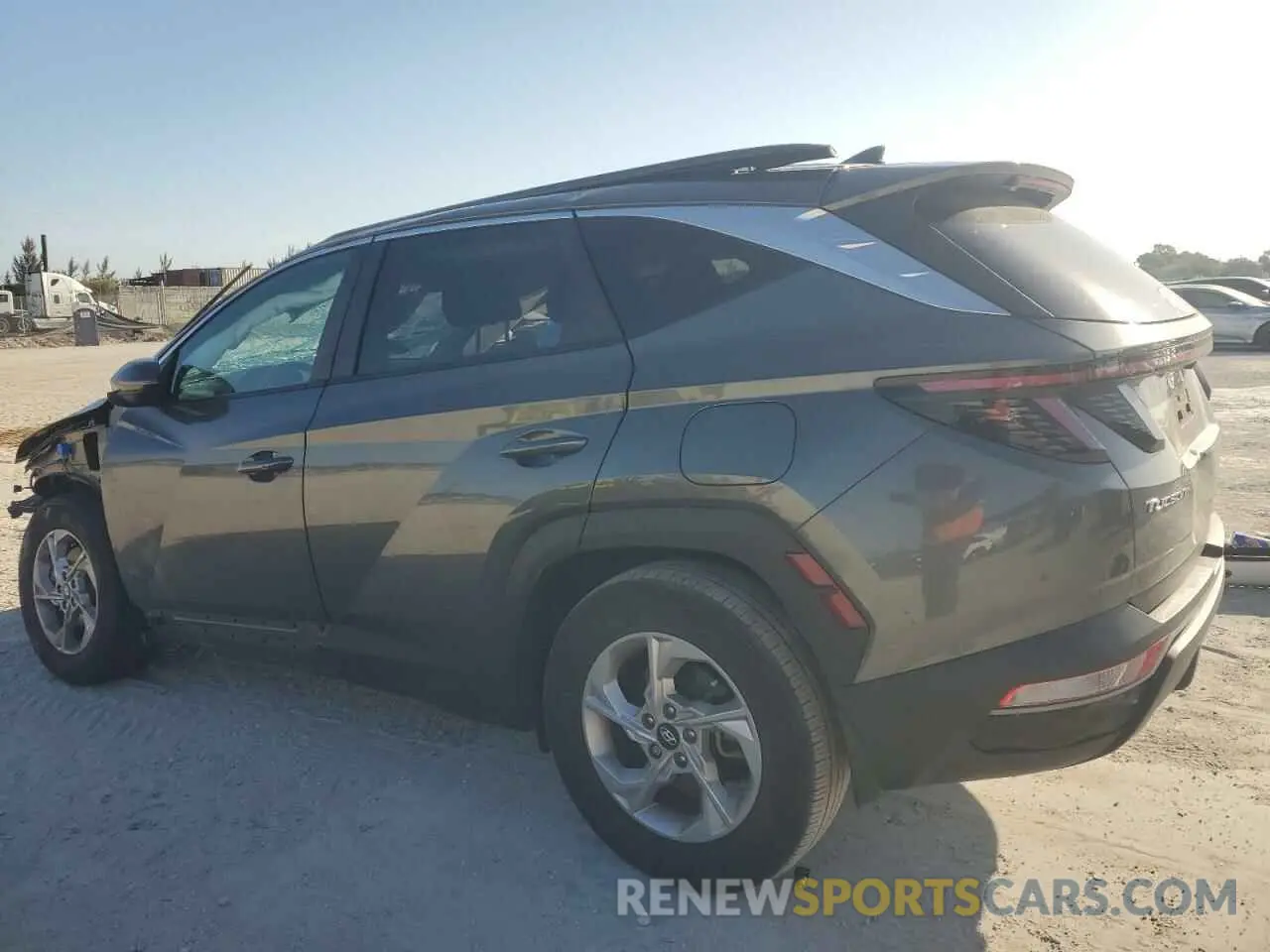 2 fotografías del automóvil dañado 5NMJB3AE4PH167160 HYUNDAI TUCSON 2023
