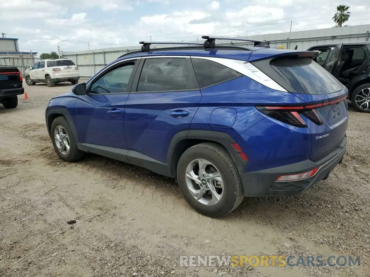 2 fotografías del automóvil dañado 5NMJB3AE4PH274872 HYUNDAI TUCSON 2023
