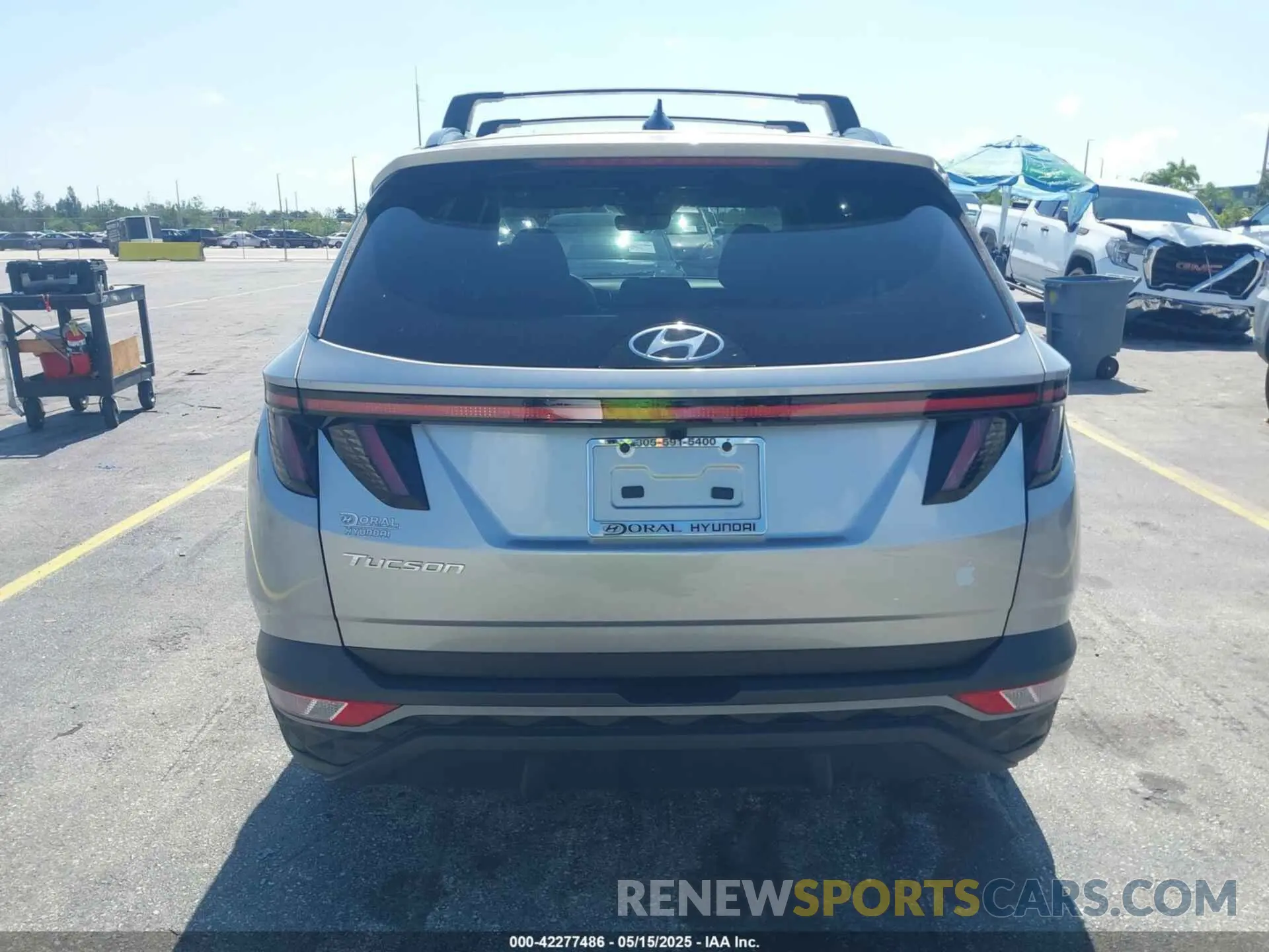 16 fotografías del automóvil dañado 5NMJB3AE6PH218612 HYUNDAI TUCSON 2023