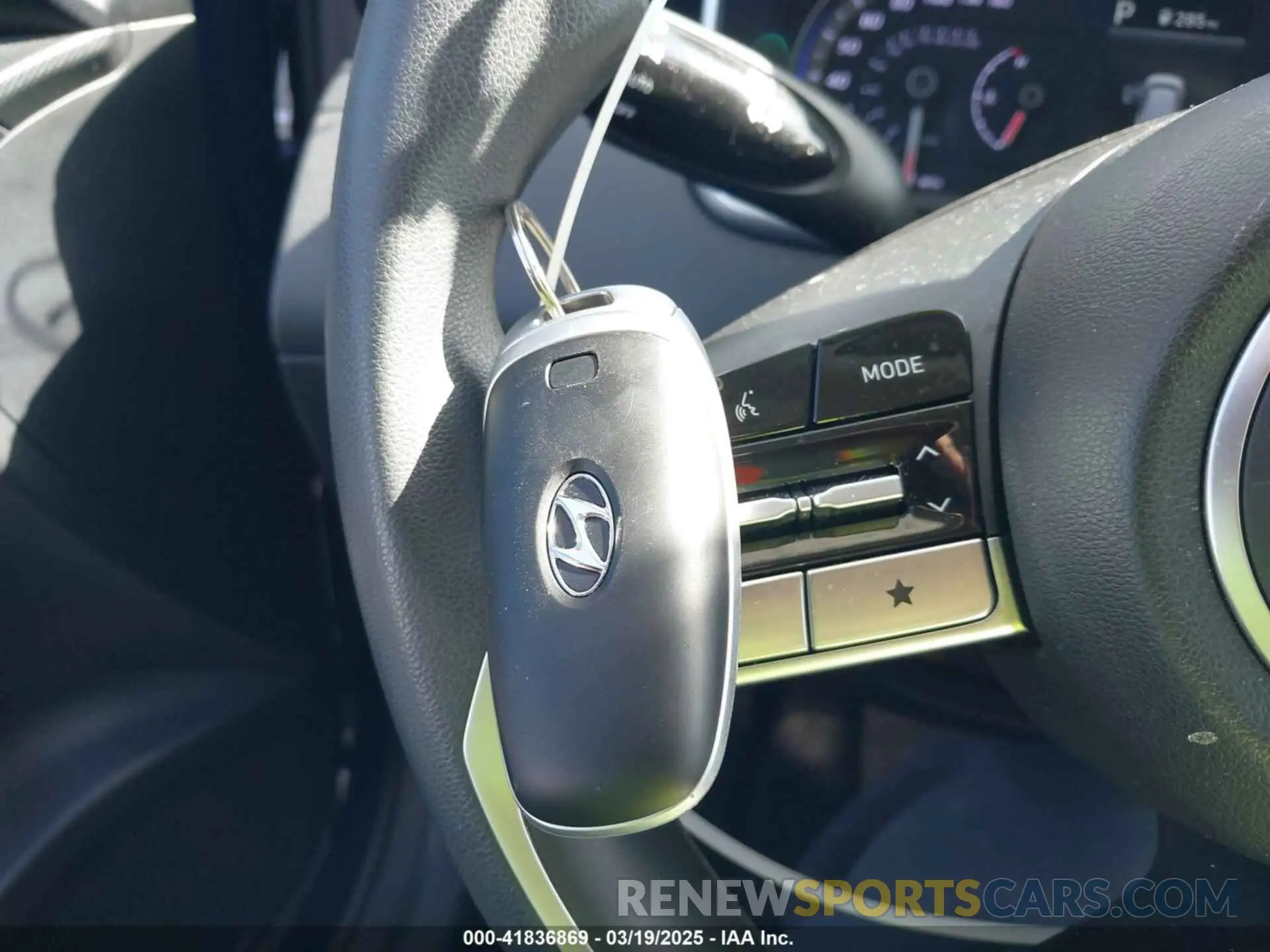 11 fotografías del automóvil dañado 5NMJB3AE9PH184794 HYUNDAI TUCSON 2023