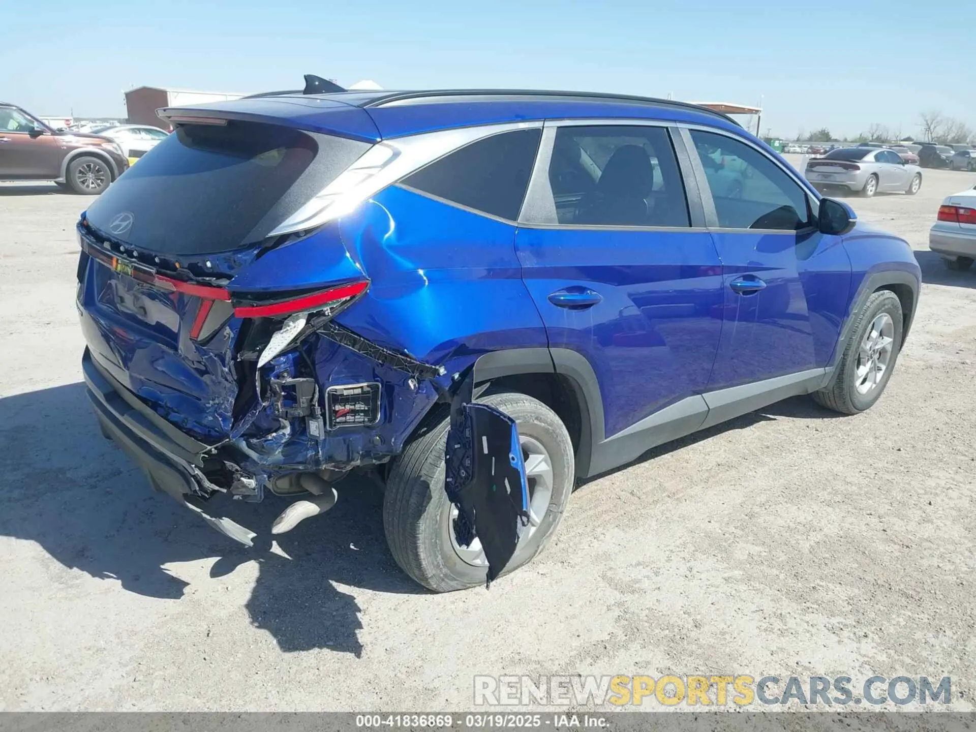 4 fotografías del automóvil dañado 5NMJB3AE9PH184794 HYUNDAI TUCSON 2023