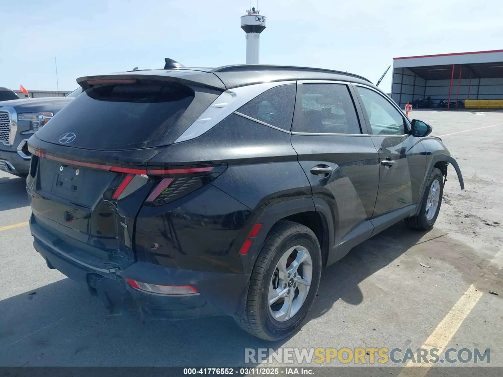 4 fotografías del automóvil dañado 5NMJBCAE0PH220551 HYUNDAI TUCSON 2023