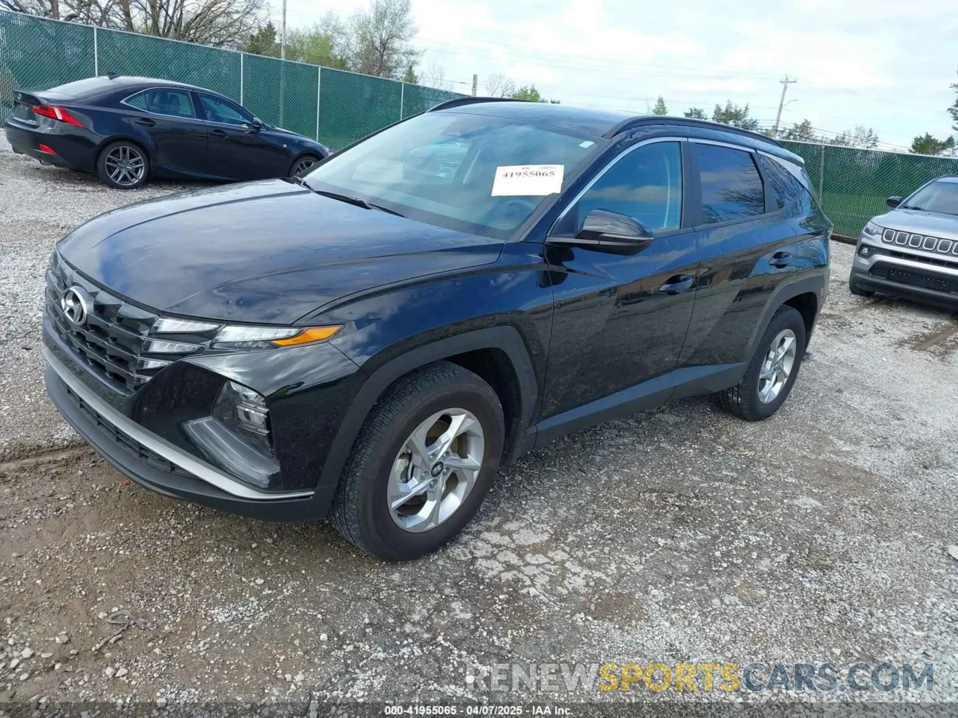 2 fotografías del automóvil dañado 5NMJBCAE0PH274707 HYUNDAI TUCSON 2023