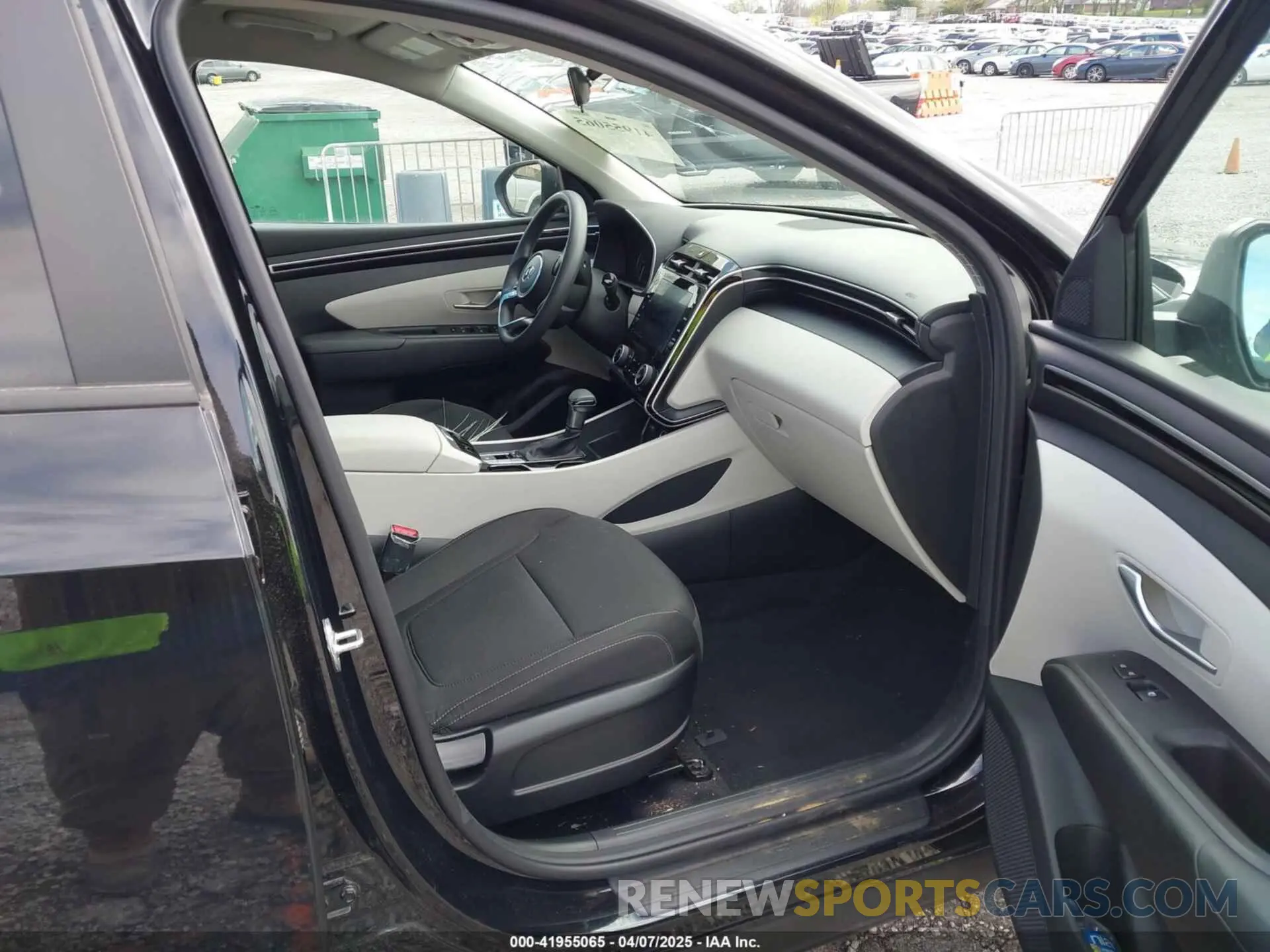 5 fotografías del automóvil dañado 5NMJBCAE0PH274707 HYUNDAI TUCSON 2023