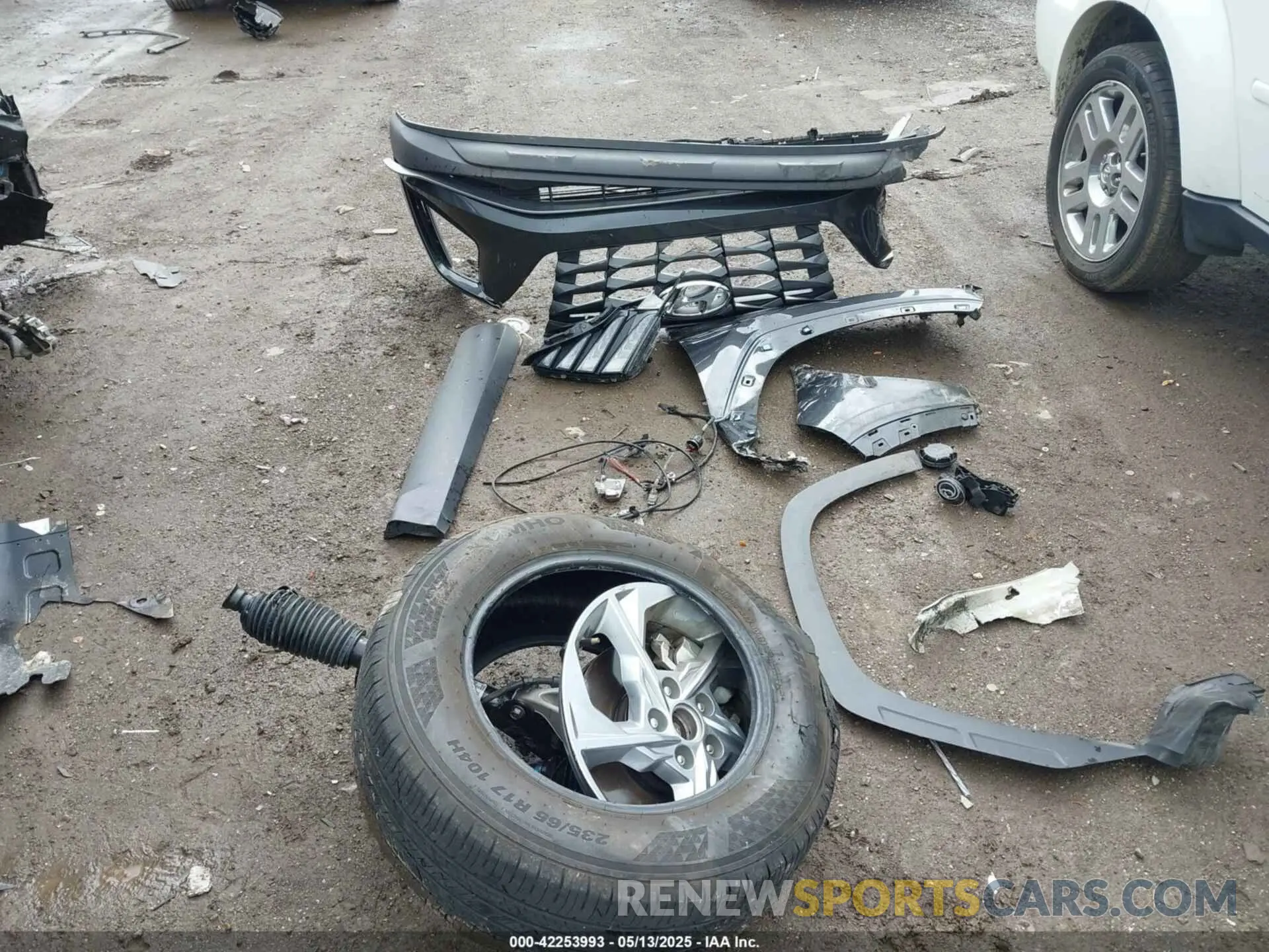 12 fotografías del automóvil dañado 5NMJBCAE1PH236340 HYUNDAI TUCSON 2023