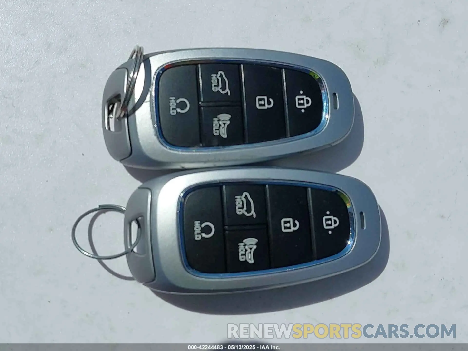 11 fotografías del automóvil dañado 5NMJBCAE1PH261268 HYUNDAI TUCSON 2023