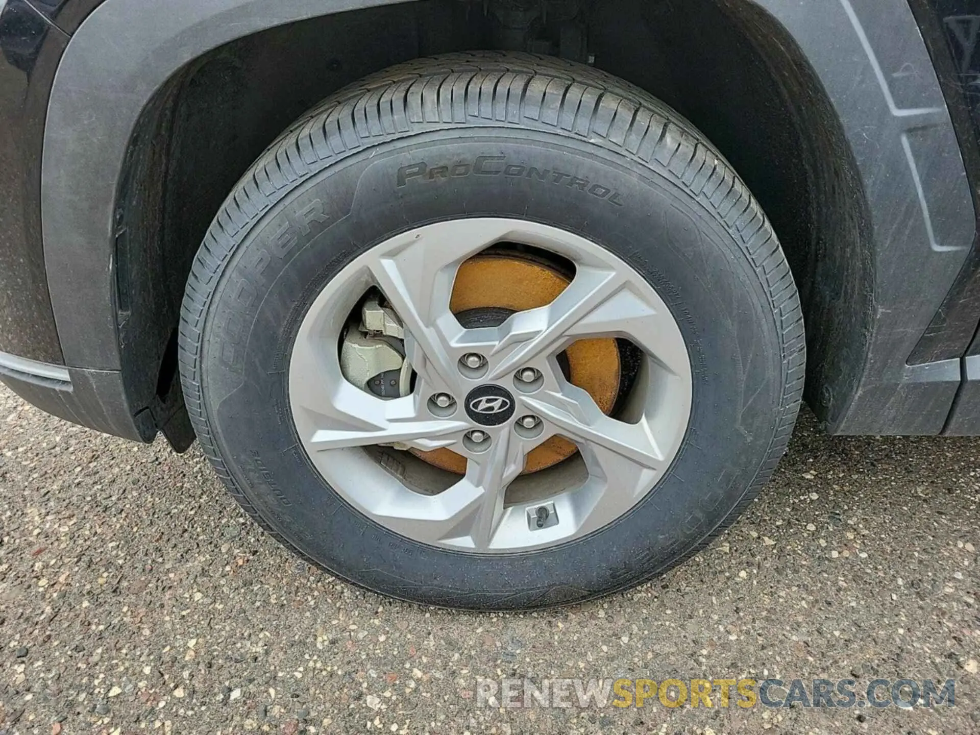 15 fotografías del automóvil dañado 5NMJBCAE1PH273680 HYUNDAI TUCSON 2023