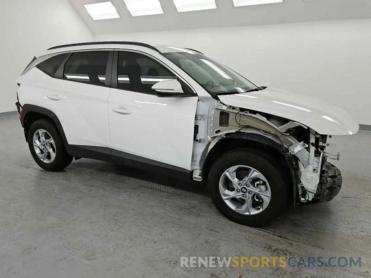 4 fotografías del automóvil dañado 5NMJBCAE3PH277214 HYUNDAI TUCSON 2023