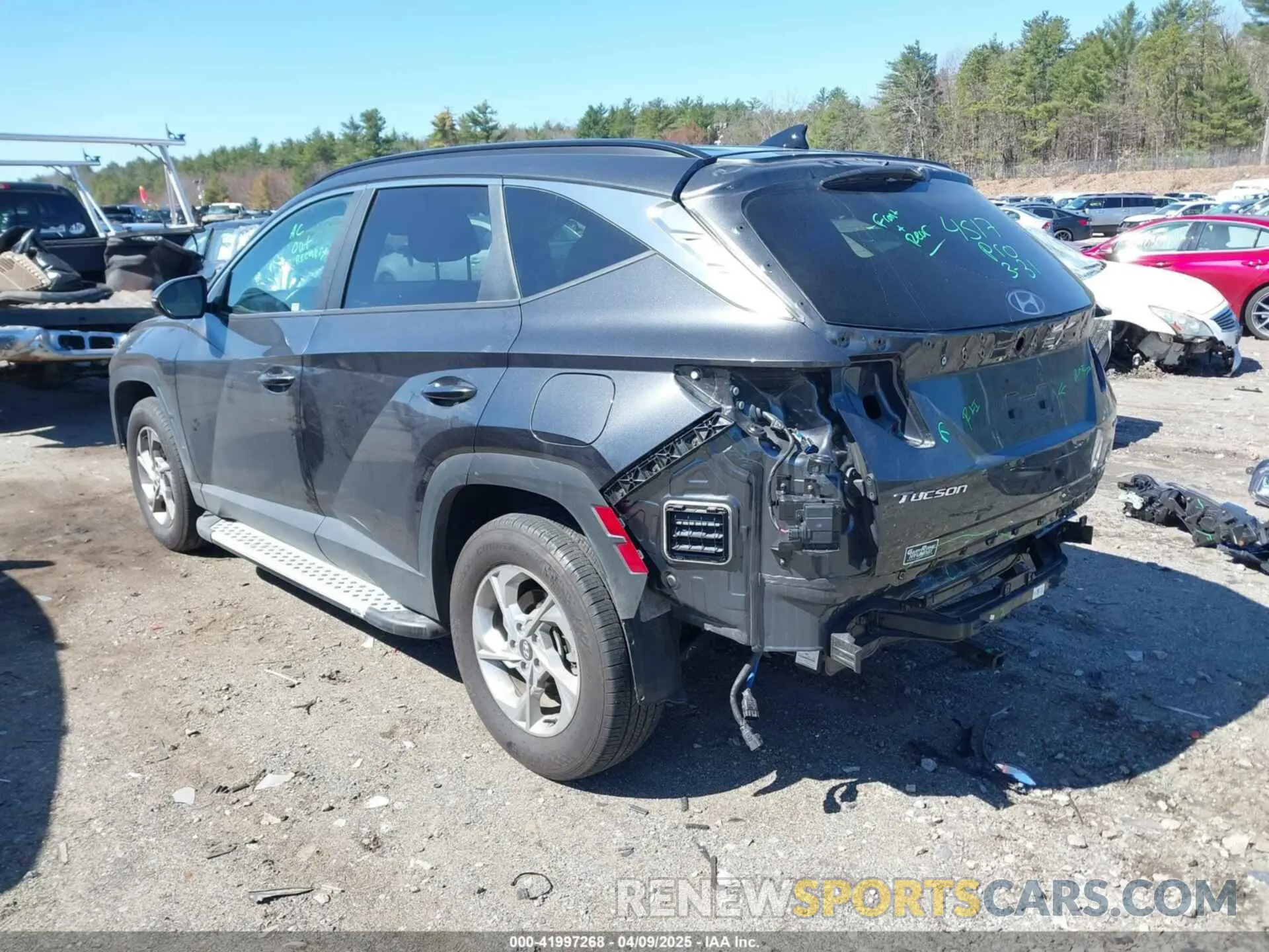 3 fotografías del automóvil dañado 5NMJBCAE3PH287676 HYUNDAI TUCSON 2023