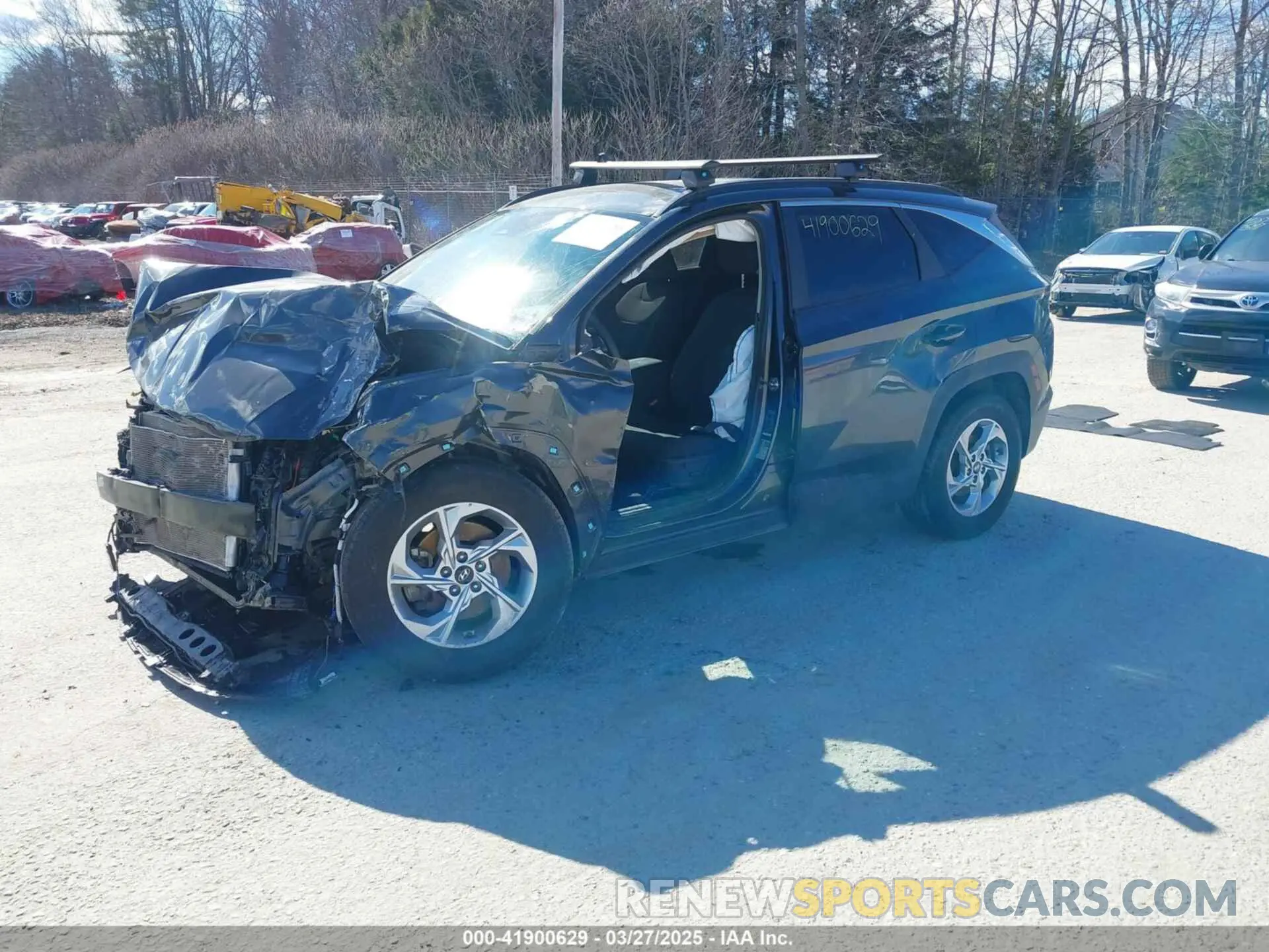 2 fotografías del automóvil dañado 5NMJBCAE4PH175176 HYUNDAI TUCSON 2023