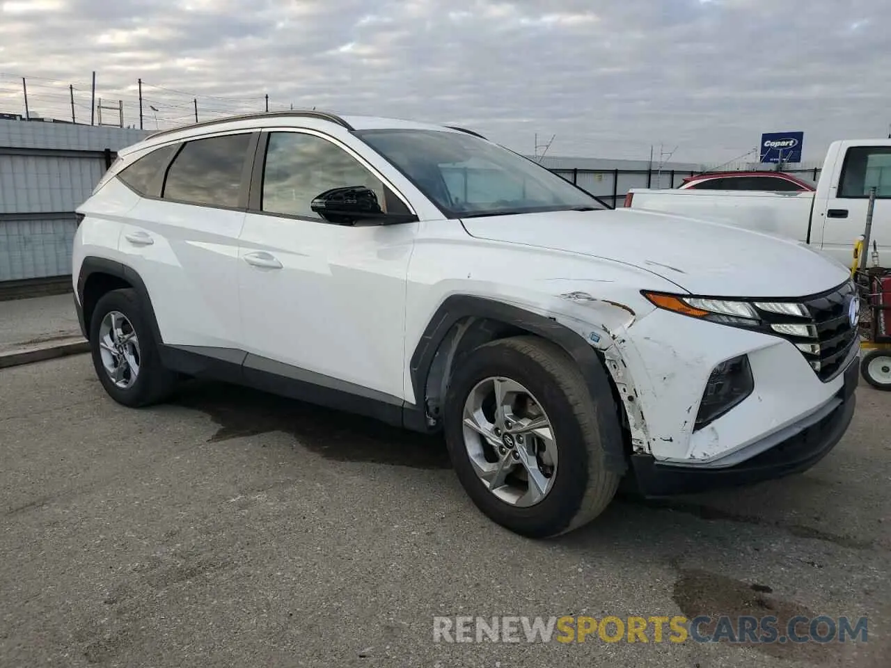 4 fotografías del automóvil dañado 5NMJBCAE4PH188980 HYUNDAI TUCSON 2023