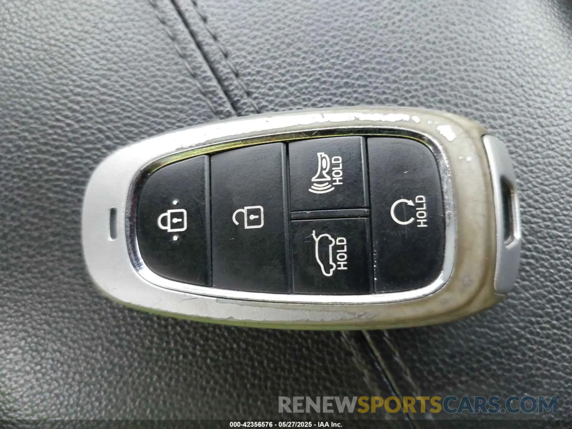 11 fotografías del automóvil dañado 5NMJBCAE5PH188678 HYUNDAI TUCSON 2023