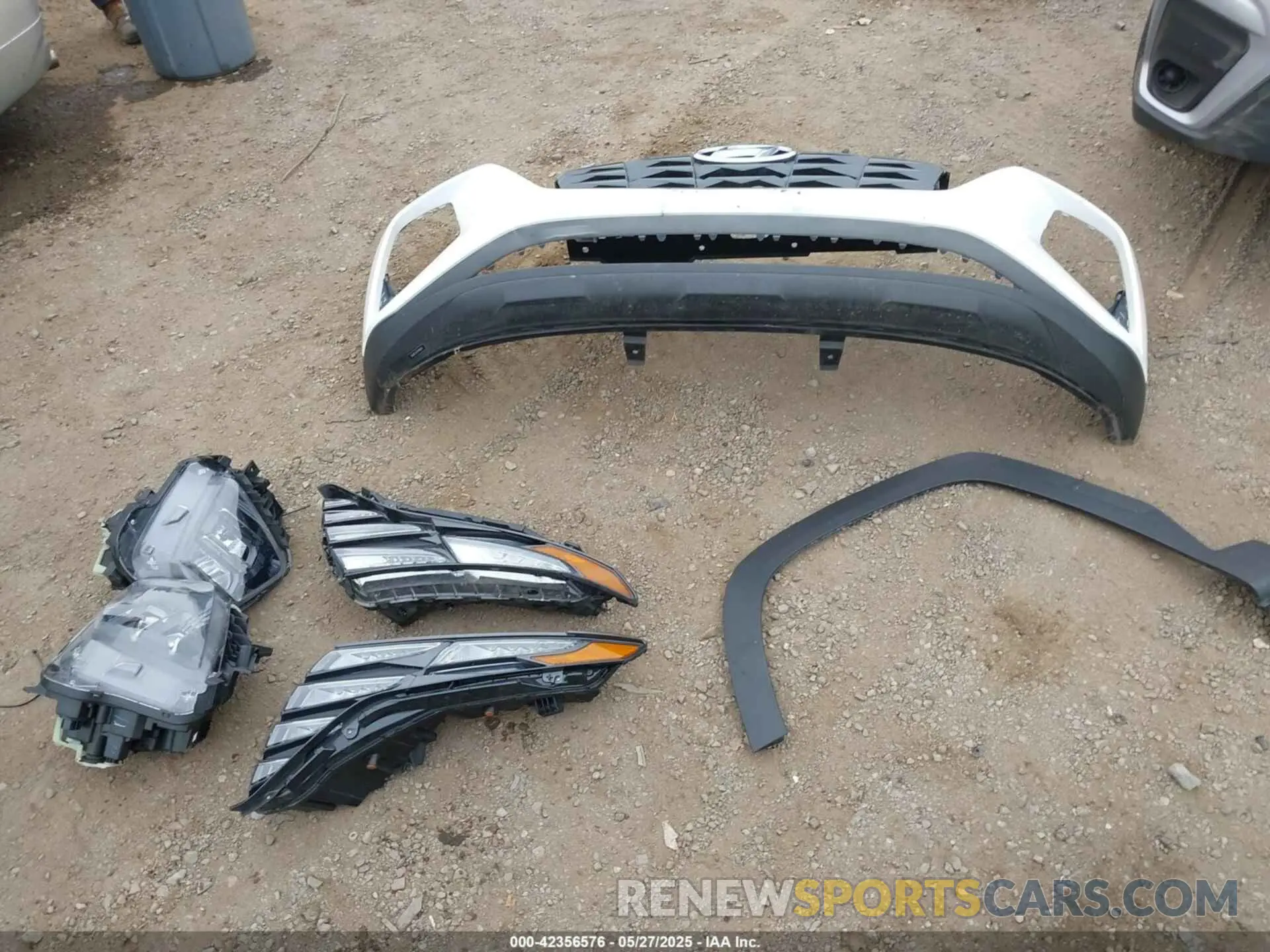 12 fotografías del automóvil dañado 5NMJBCAE5PH188678 HYUNDAI TUCSON 2023