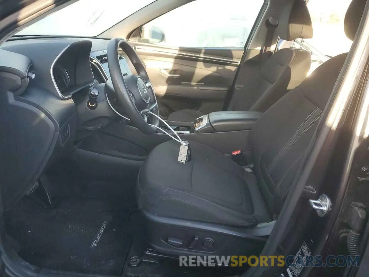 7 fotografías del automóvil dañado 5NMJBCAE6PH215435 HYUNDAI TUCSON 2023