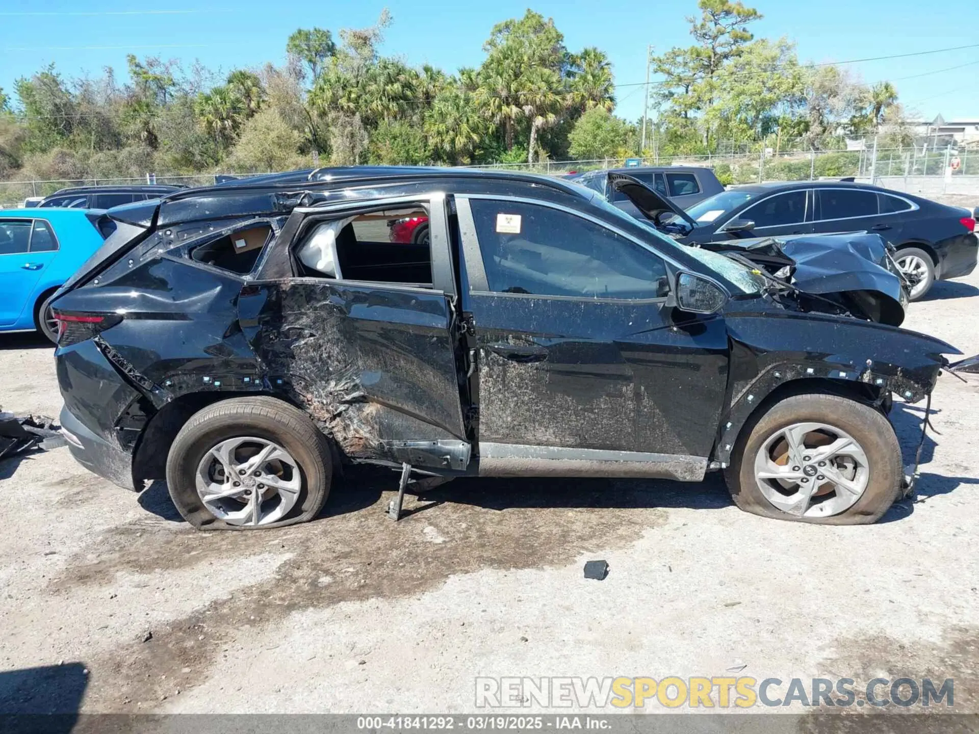 12 fotografías del automóvil dañado 5NMJBCAE6PH236477 HYUNDAI TUCSON 2023
