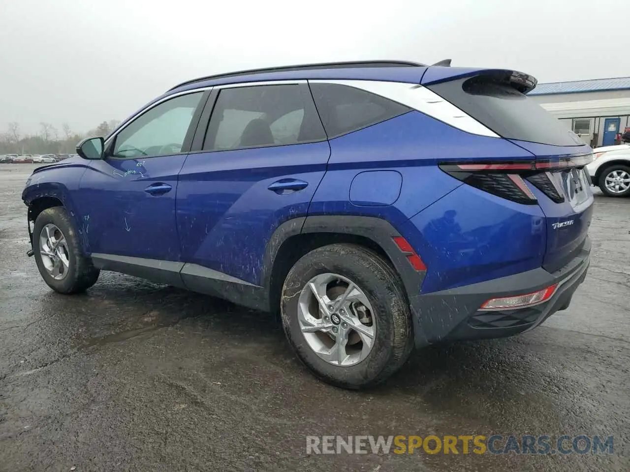 2 fotografías del automóvil dañado 5NMJBCAE6PH285713 HYUNDAI TUCSON 2023