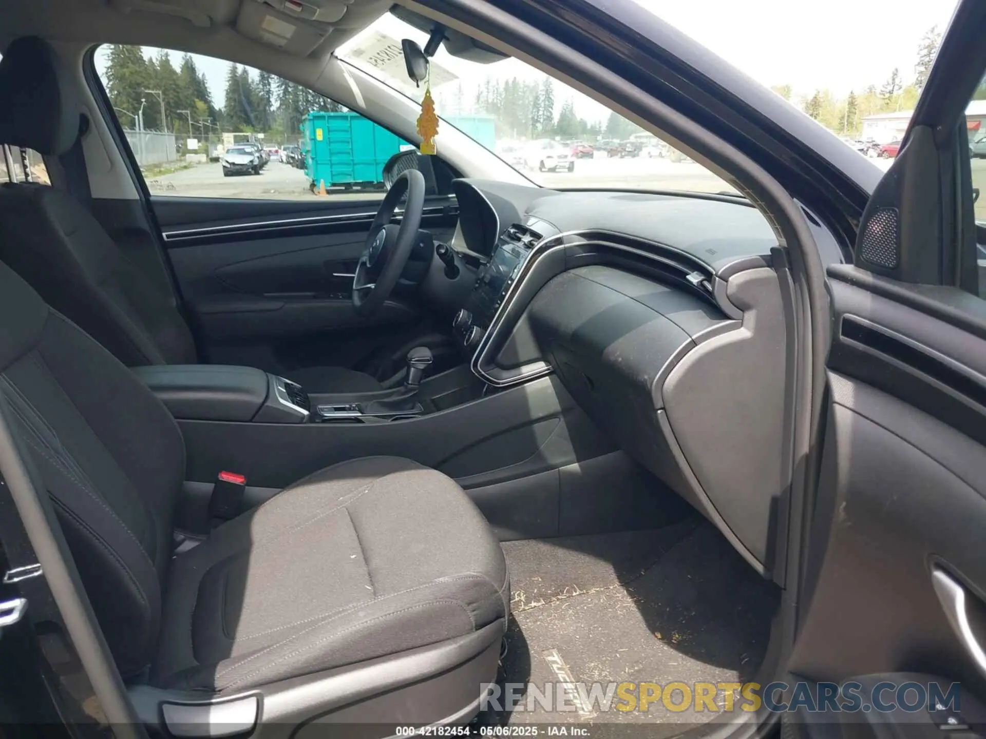 5 fotografías del automóvil dañado 5NMJBCAE7PH186091 HYUNDAI TUCSON 2023