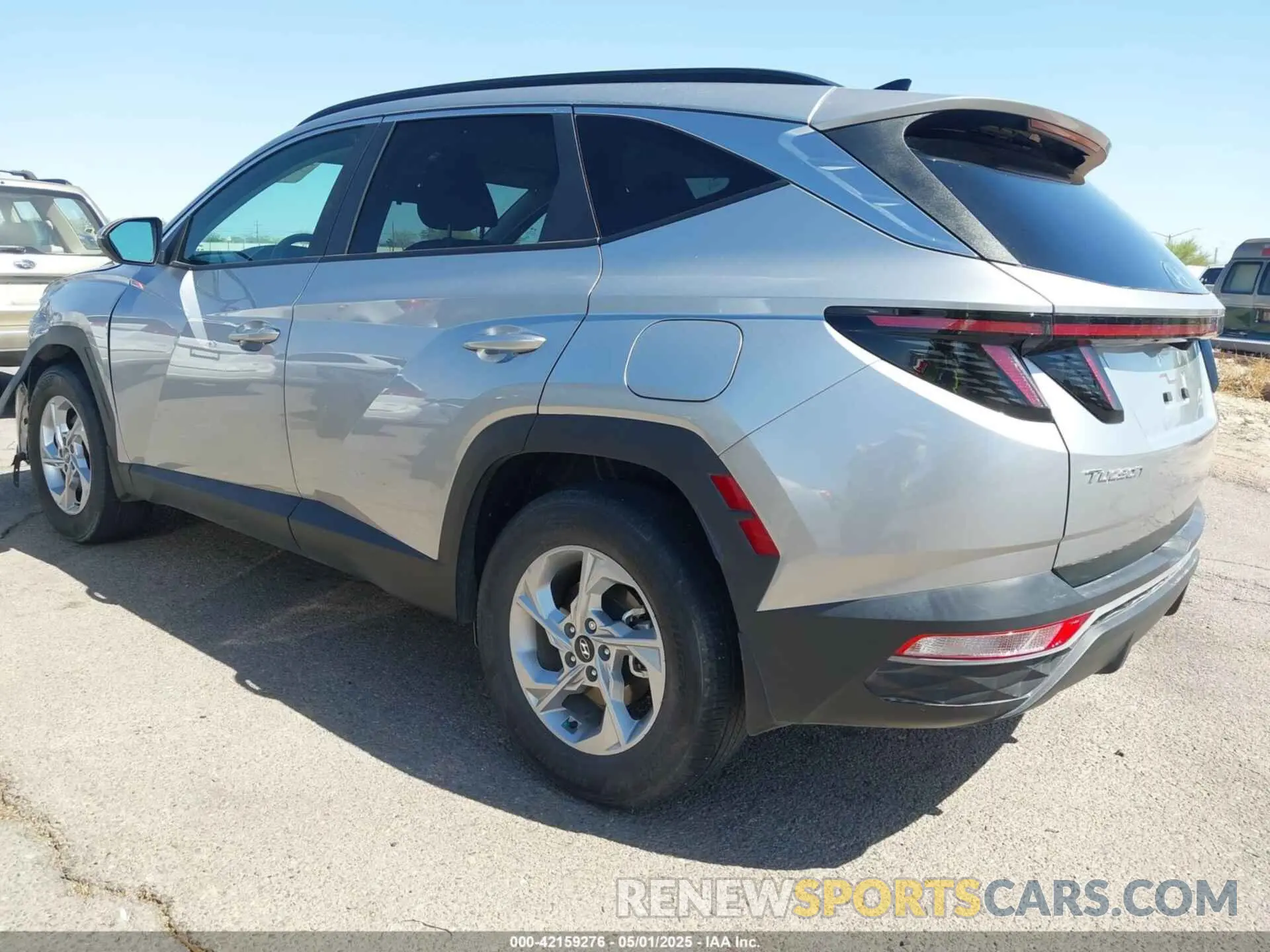3 fotografías del automóvil dañado 5NMJBCAE7PH239761 HYUNDAI TUCSON 2023