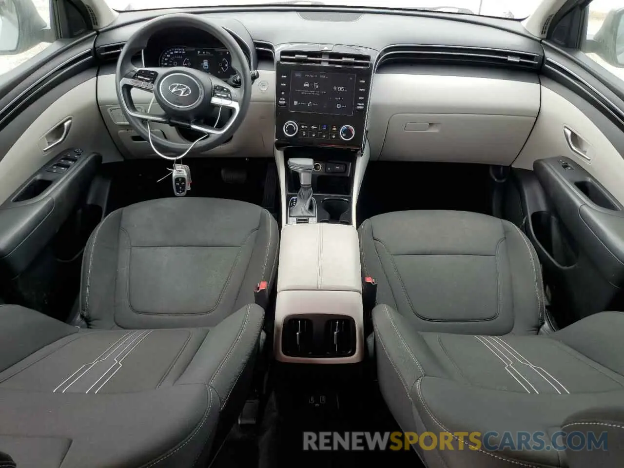 8 fotografías del automóvil dañado 5NMJBCAE8PH216117 HYUNDAI TUCSON 2023