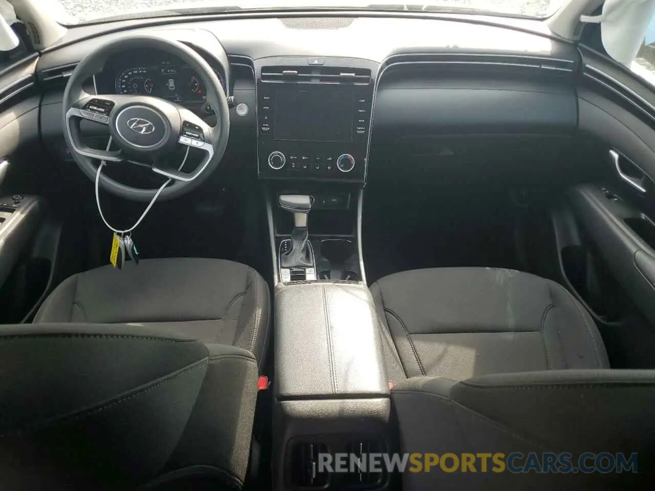 8 fotografías del automóvil dañado 5NMJBCAE8PH258027 HYUNDAI TUCSON 2023