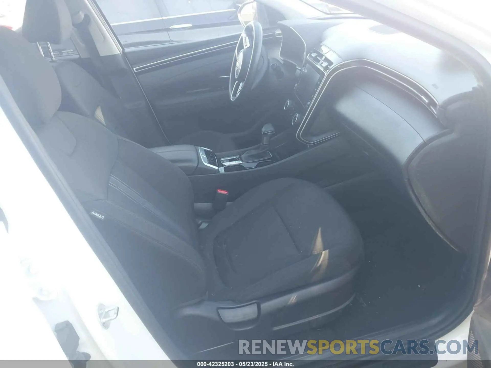 5 fotografías del automóvil dañado 5NMJBCAE8PH262255 HYUNDAI TUCSON 2023
