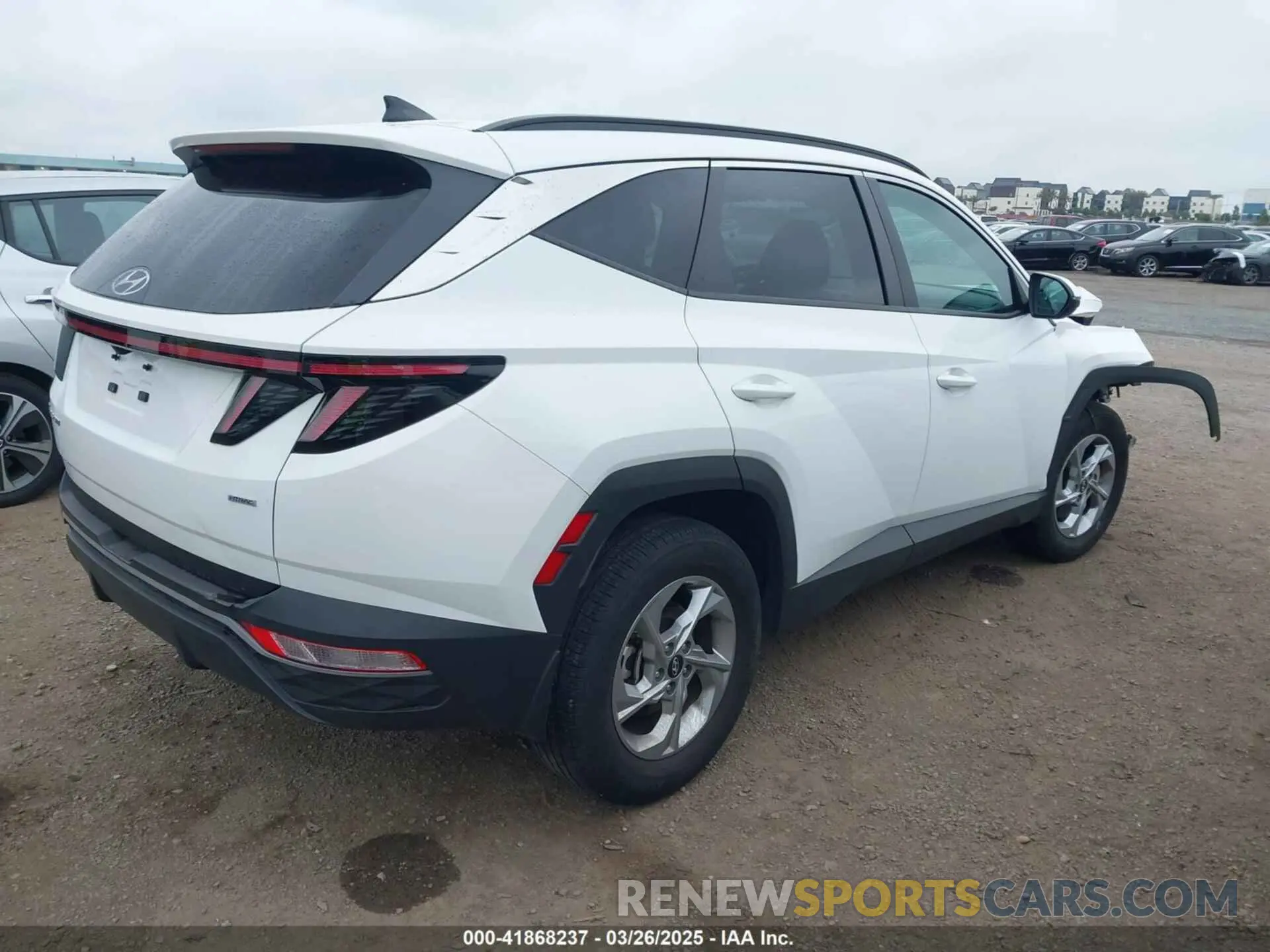 4 fotografías del automóvil dañado 5NMJBCAEXPH289036 HYUNDAI TUCSON 2023