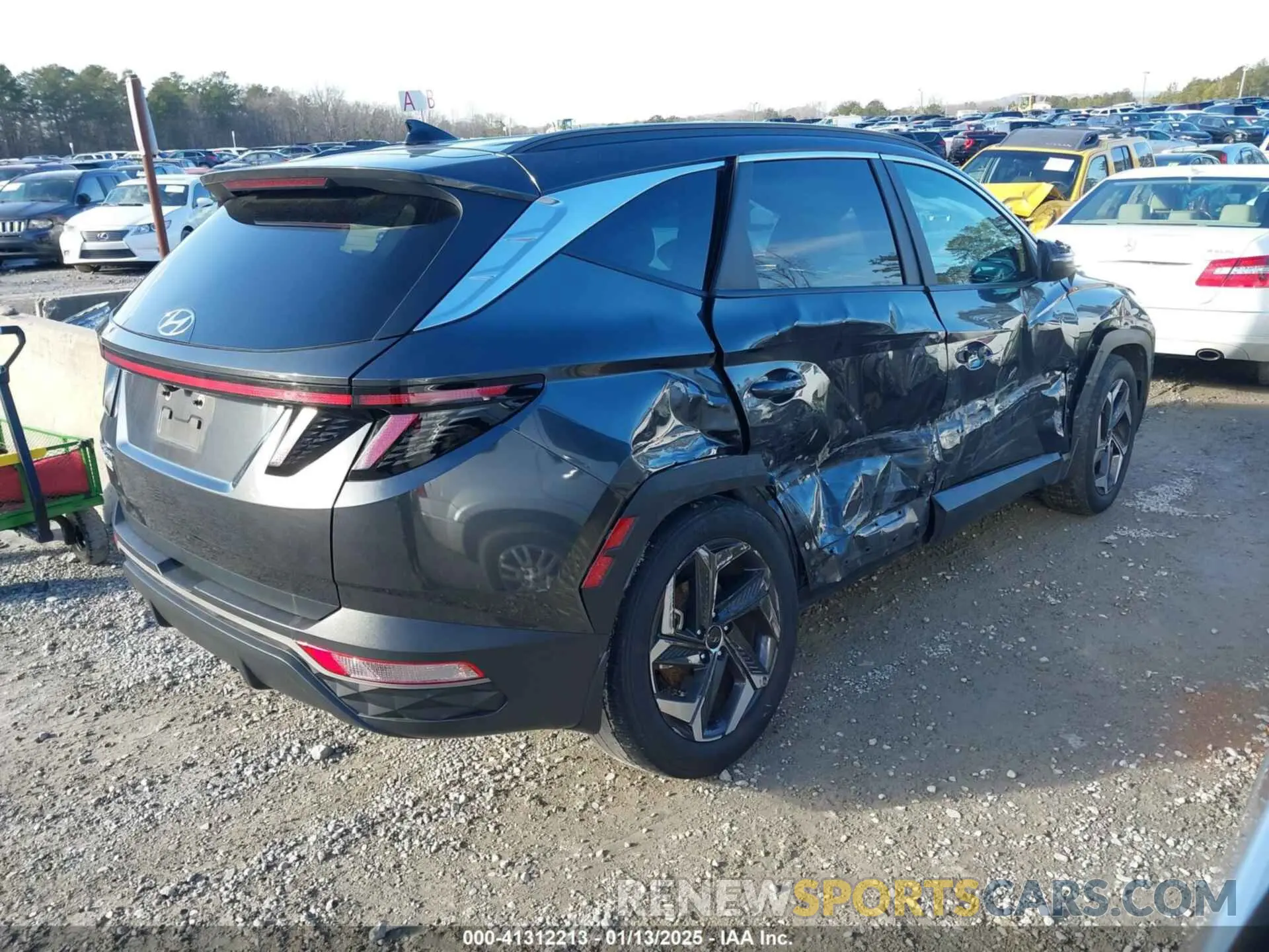 4 fotografías del automóvil dañado 5NMJF3AE4PH279512 HYUNDAI TUCSON 2023