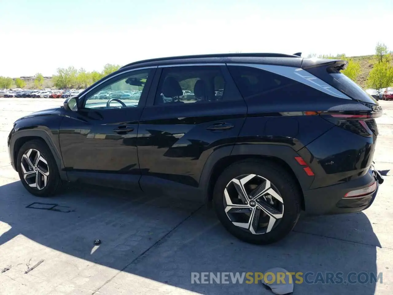 2 fotografías del automóvil dañado 5NMJF3AE5PH211672 HYUNDAI TUCSON 2023