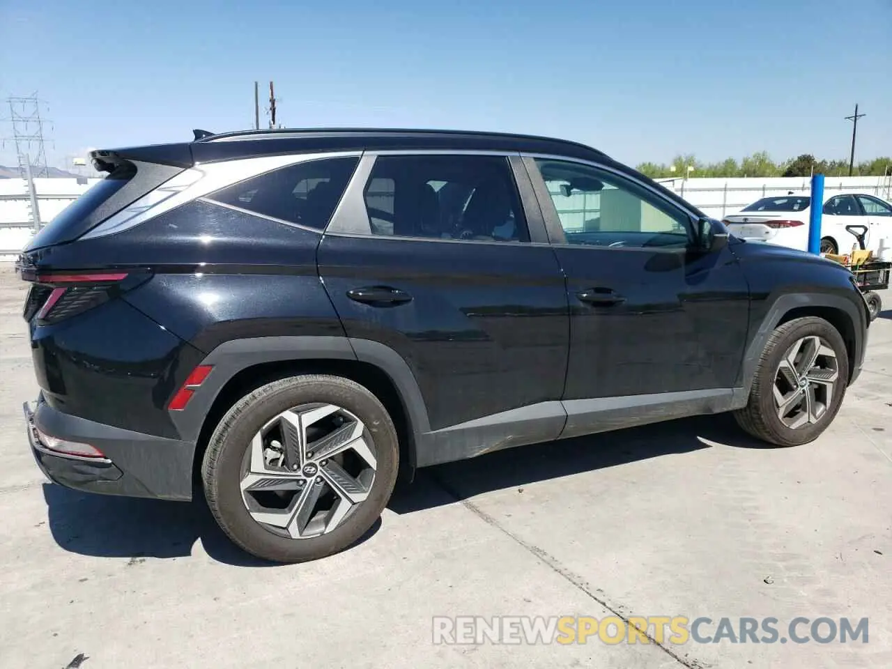 3 fotografías del automóvil dañado 5NMJF3AE5PH211672 HYUNDAI TUCSON 2023