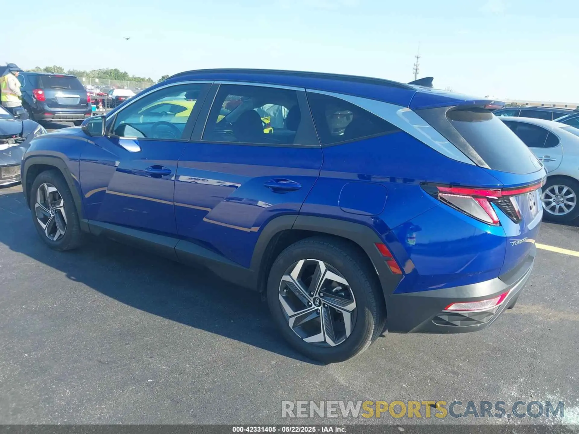 3 fotografías del automóvil dañado 5NMJF3AE5PH243439 HYUNDAI TUCSON 2023