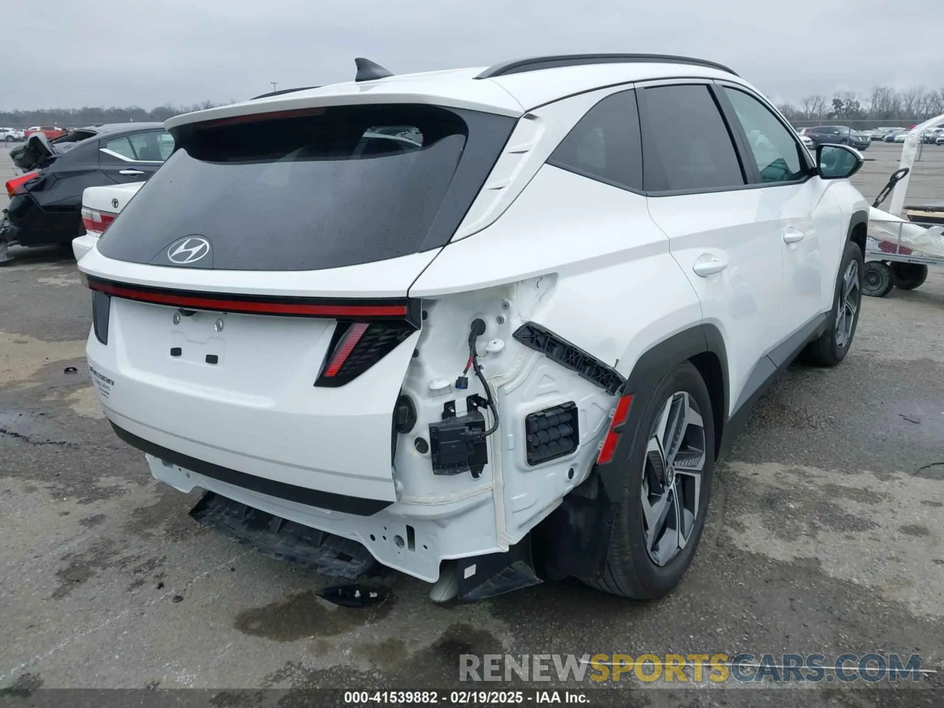 4 fotografías del automóvil dañado 5NMJF3AE8PH293249 HYUNDAI TUCSON 2023