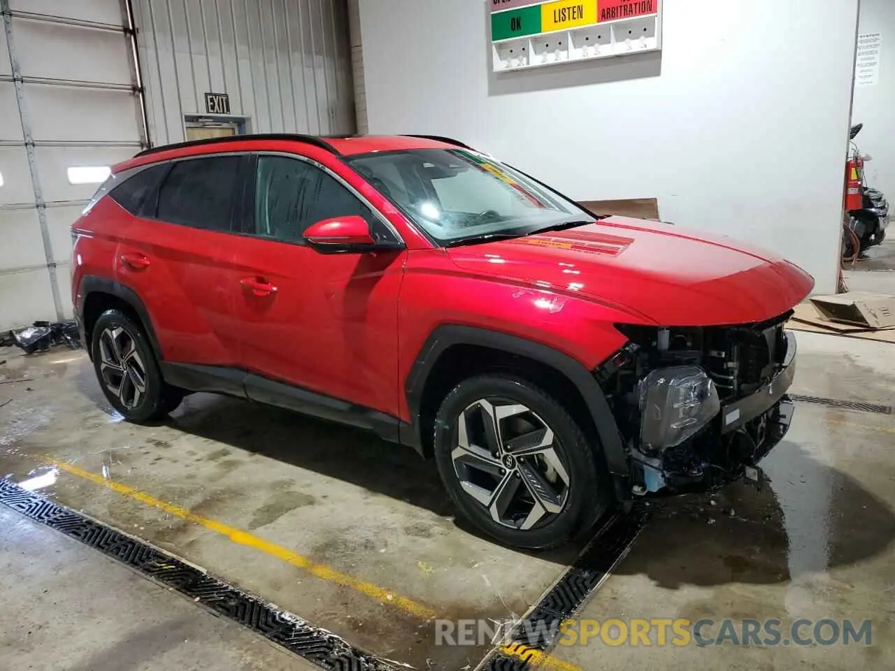 4 fotografías del automóvil dañado 5NMJFCAE0PH174269 HYUNDAI TUCSON 2023
