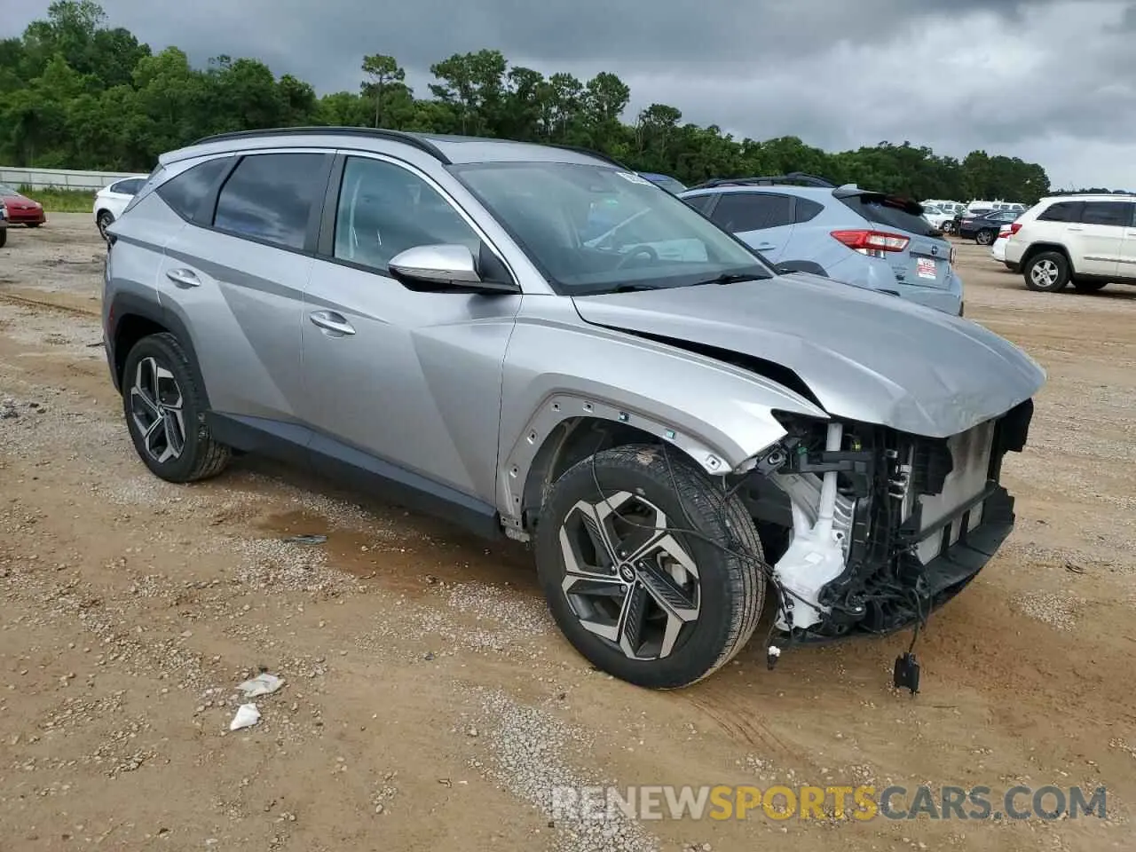 4 fotografías del automóvil dañado 5NMJFCAE0PH188155 HYUNDAI TUCSON 2023