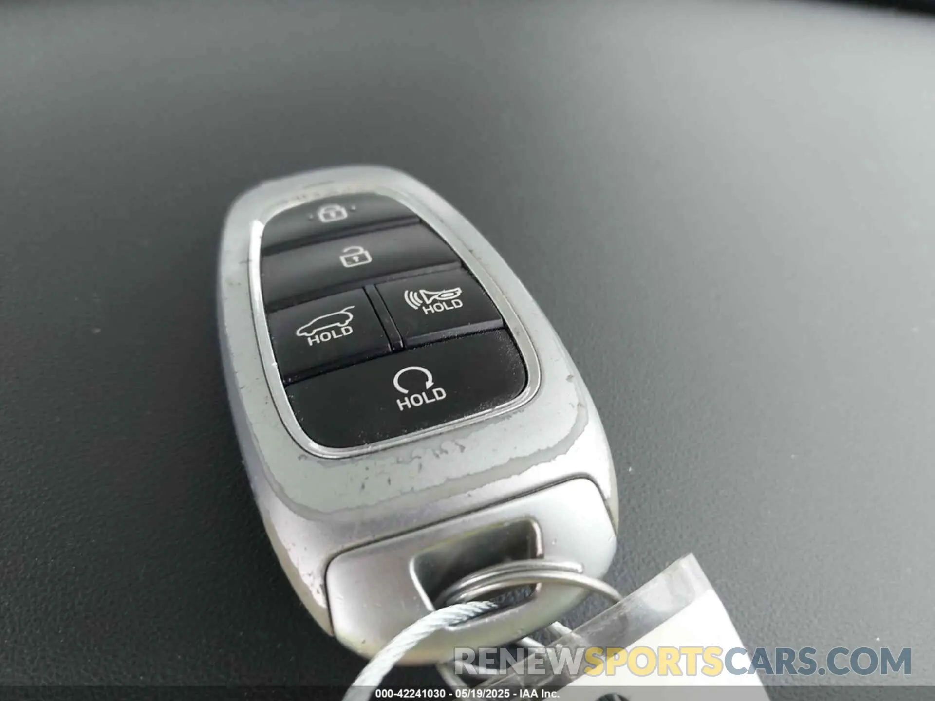 11 fotografías del automóvil dañado 5NMJFCAE0PH197194 HYUNDAI TUCSON 2023