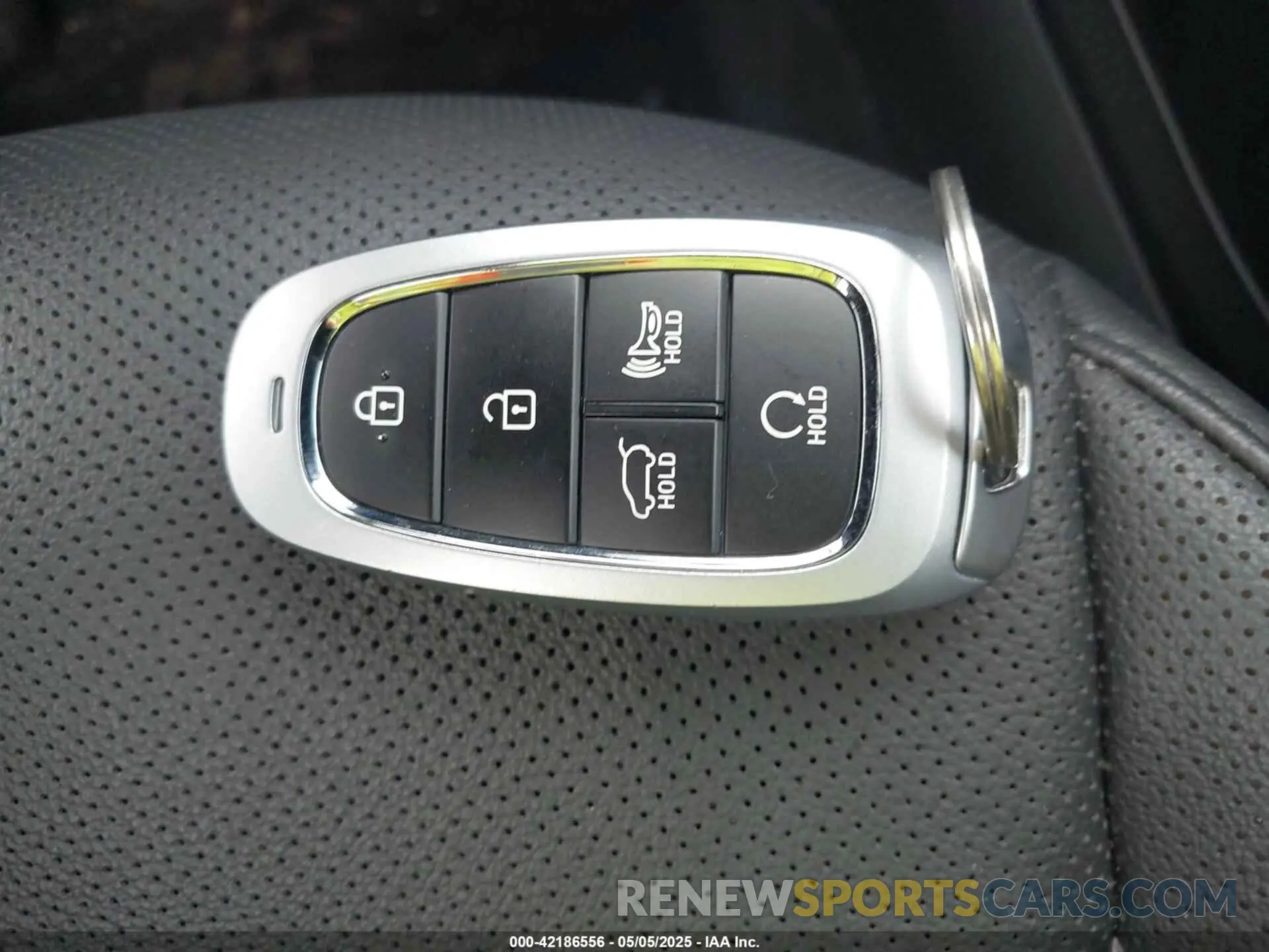 11 fotografías del automóvil dañado 5NMJFCAE1PH279063 HYUNDAI TUCSON 2023