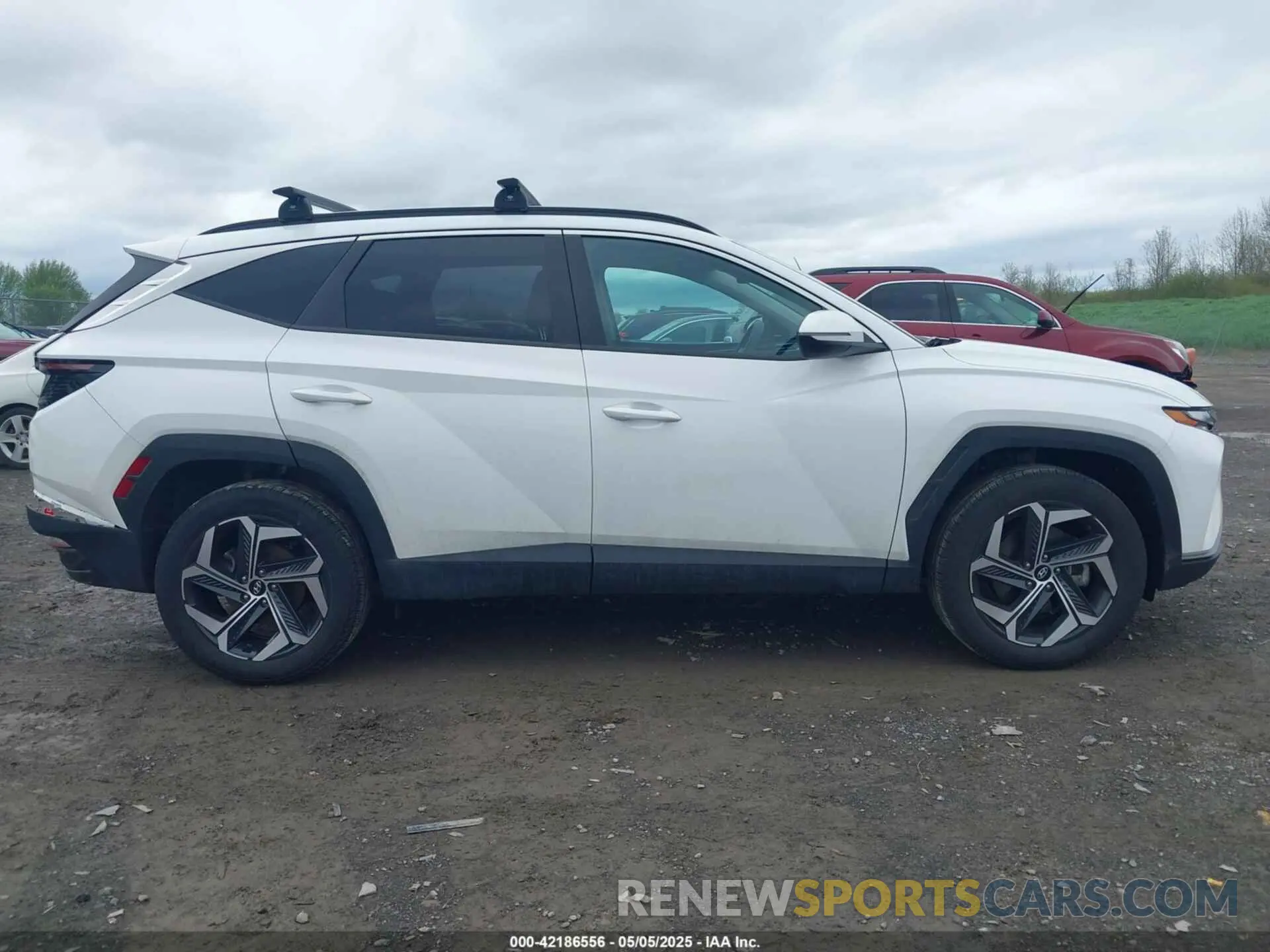 14 fotografías del automóvil dañado 5NMJFCAE1PH279063 HYUNDAI TUCSON 2023