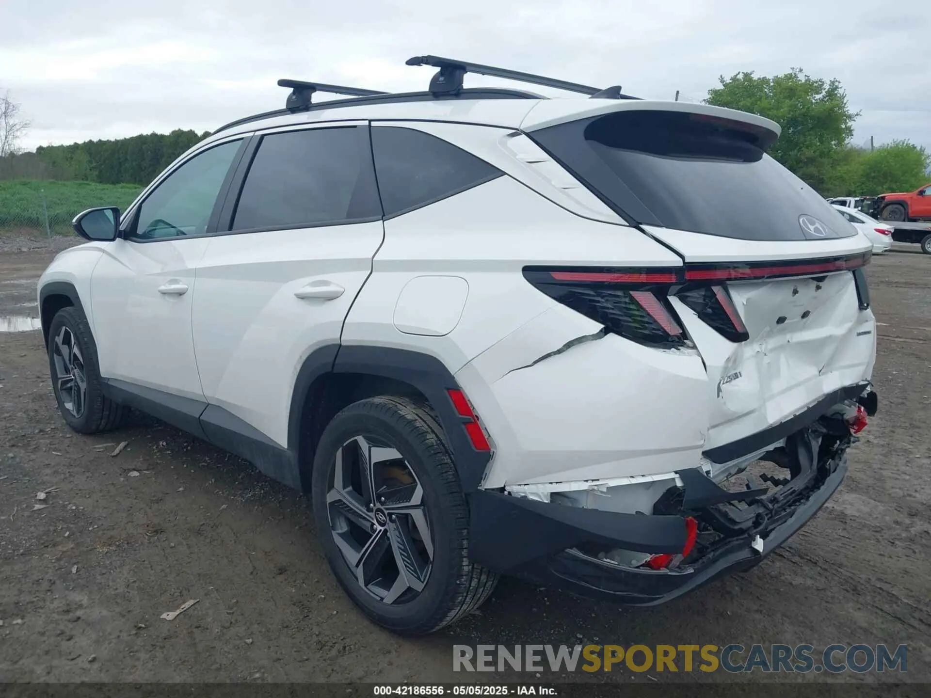 3 fotografías del automóvil dañado 5NMJFCAE1PH279063 HYUNDAI TUCSON 2023