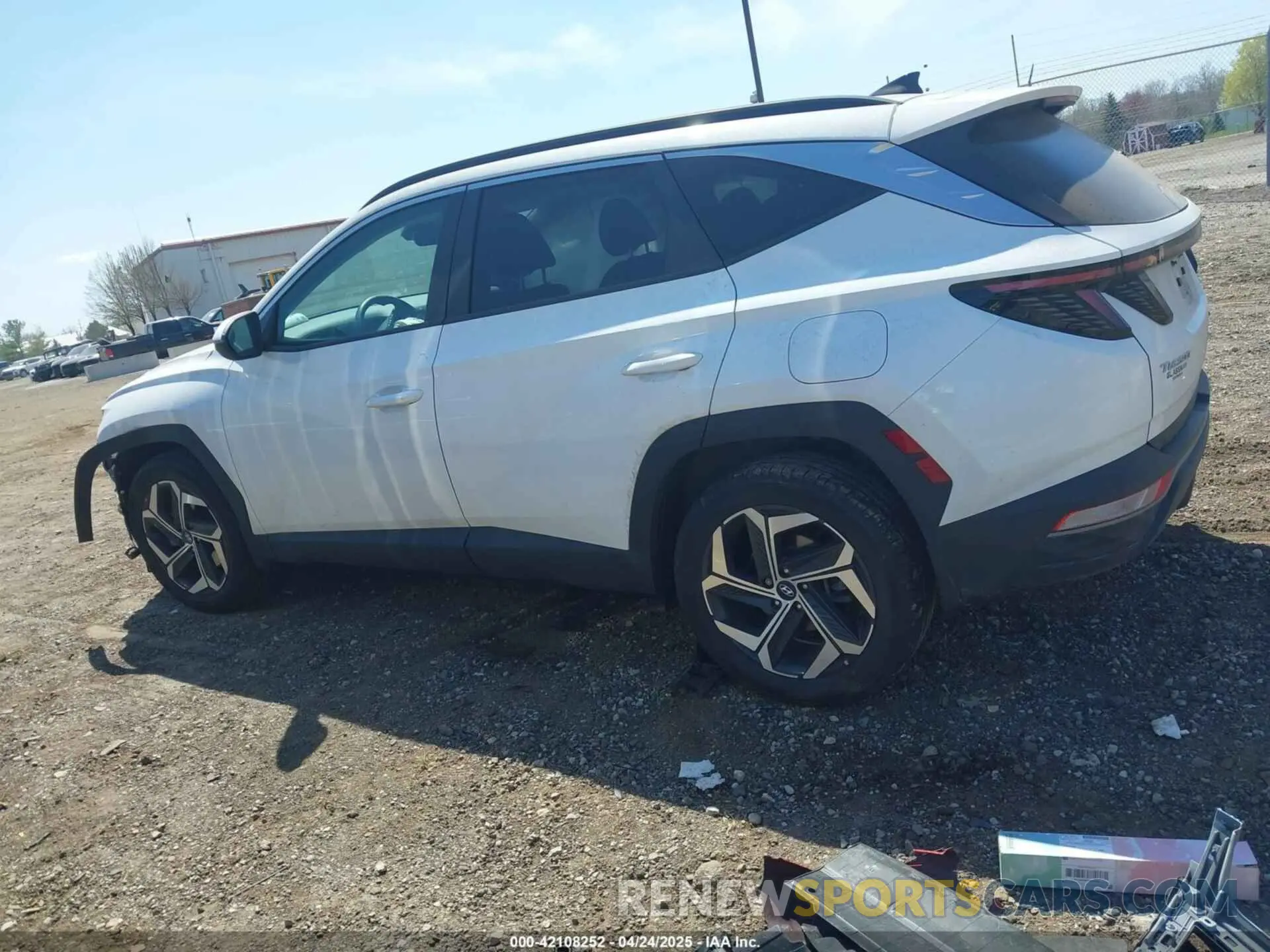 14 fotografías del automóvil dañado 5NMJFCAE1PH291889 HYUNDAI TUCSON 2023