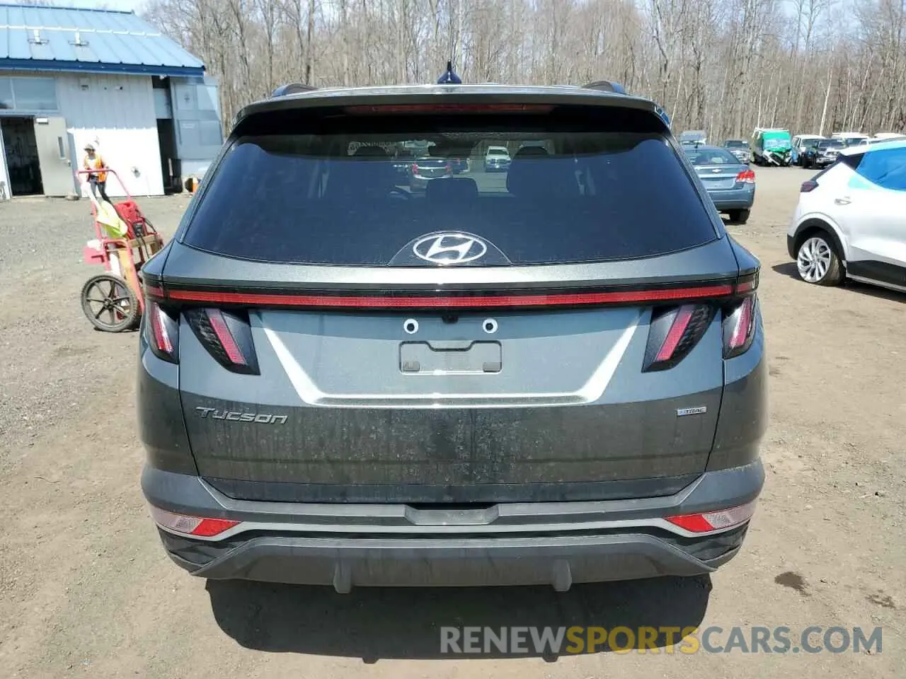 6 fotografías del automóvil dañado 5NMJFCAE3PH210830 HYUNDAI TUCSON 2023
