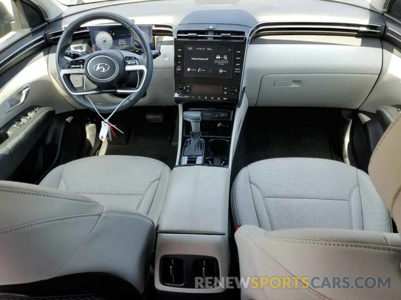 8 fotografías del automóvil dañado 5NMJFCAE3PH210830 HYUNDAI TUCSON 2023
