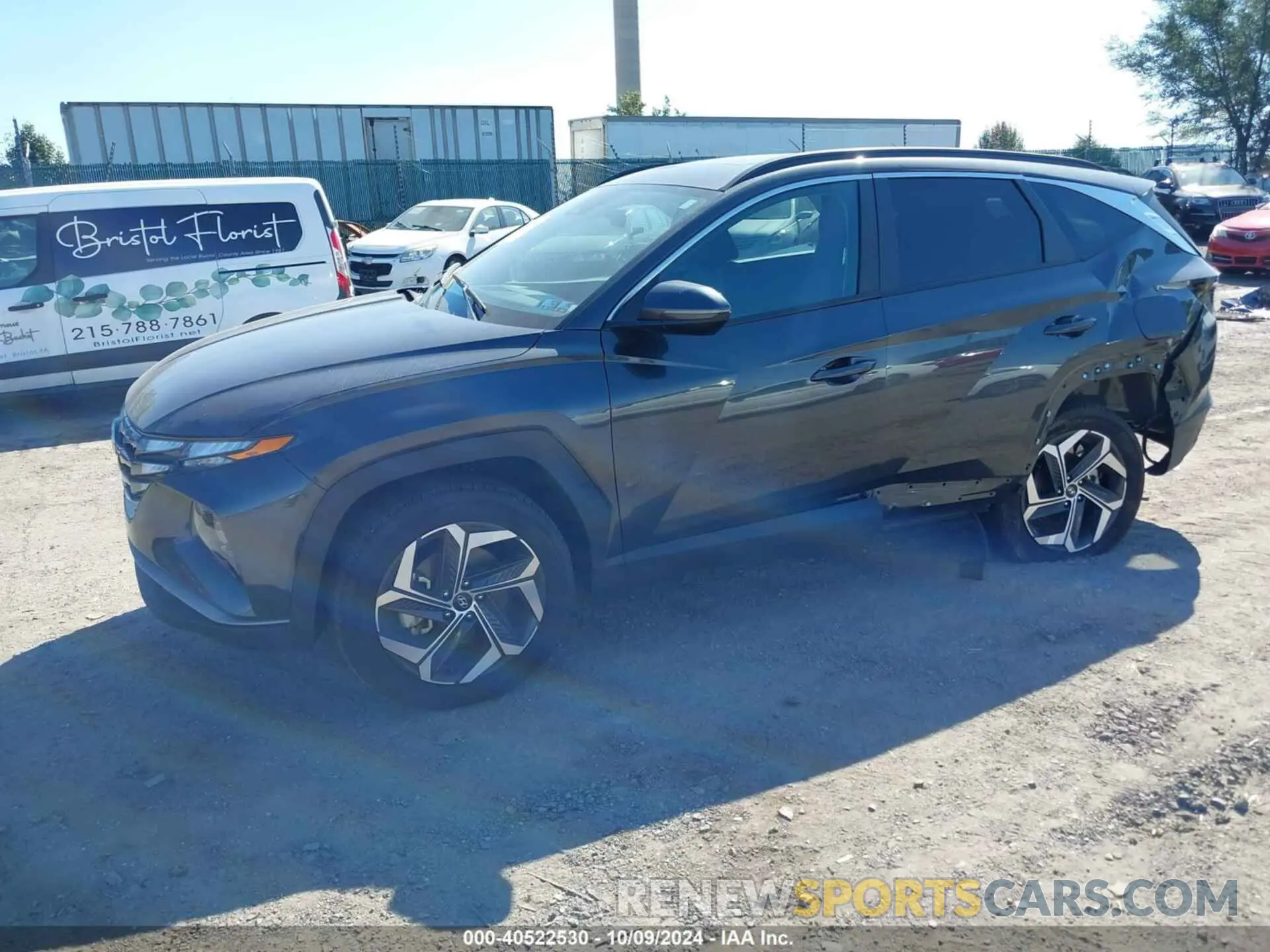 2 fotografías del automóvil dañado 5NMJFCAE3PH252432 HYUNDAI TUCSON 2023