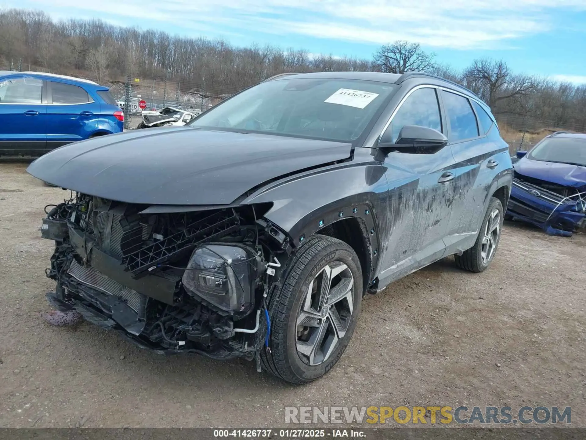 2 fotografías del automóvil dañado 5NMJFCAE4PH290915 HYUNDAI TUCSON 2023