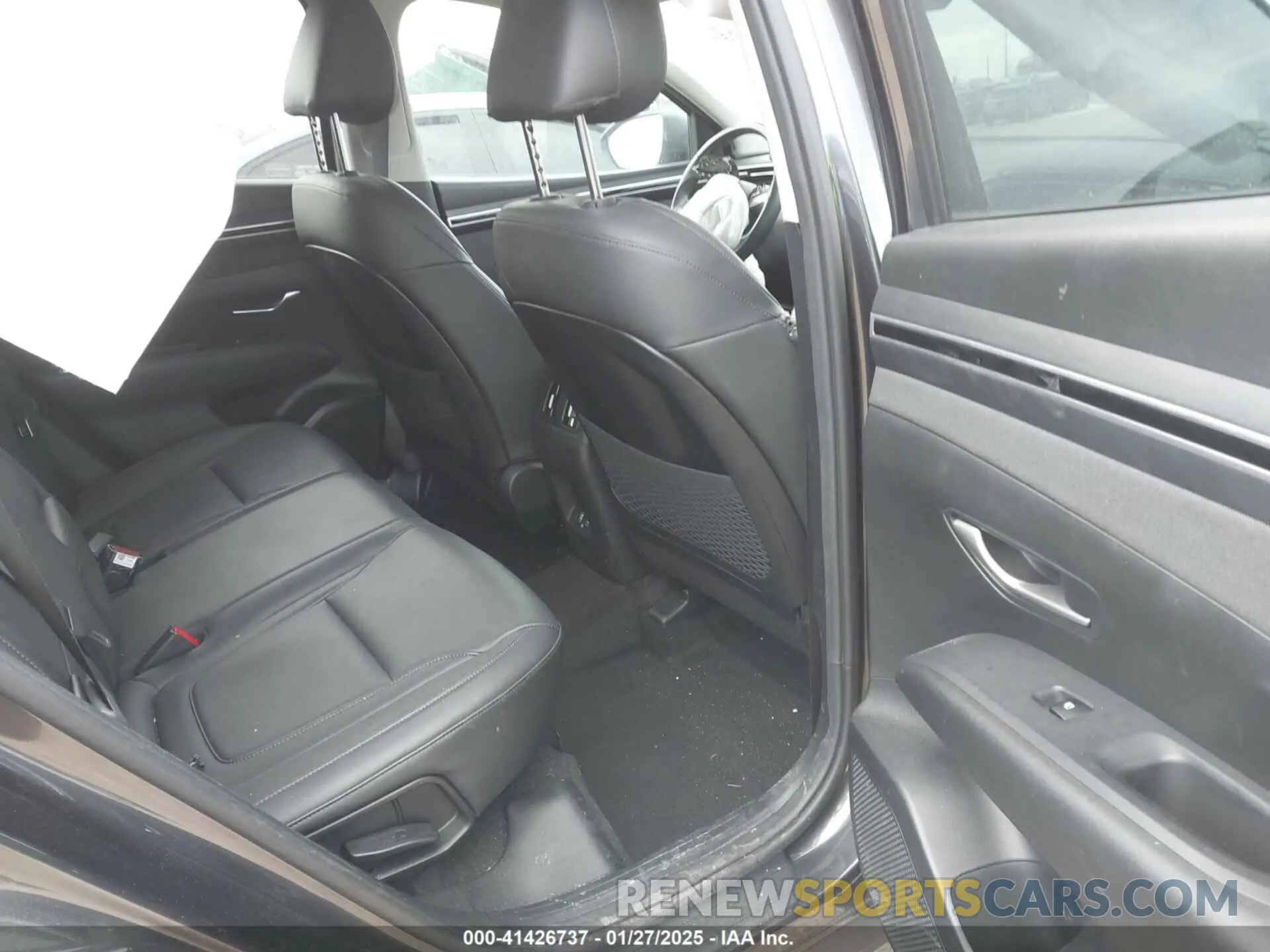 8 fotografías del automóvil dañado 5NMJFCAE4PH290915 HYUNDAI TUCSON 2023
