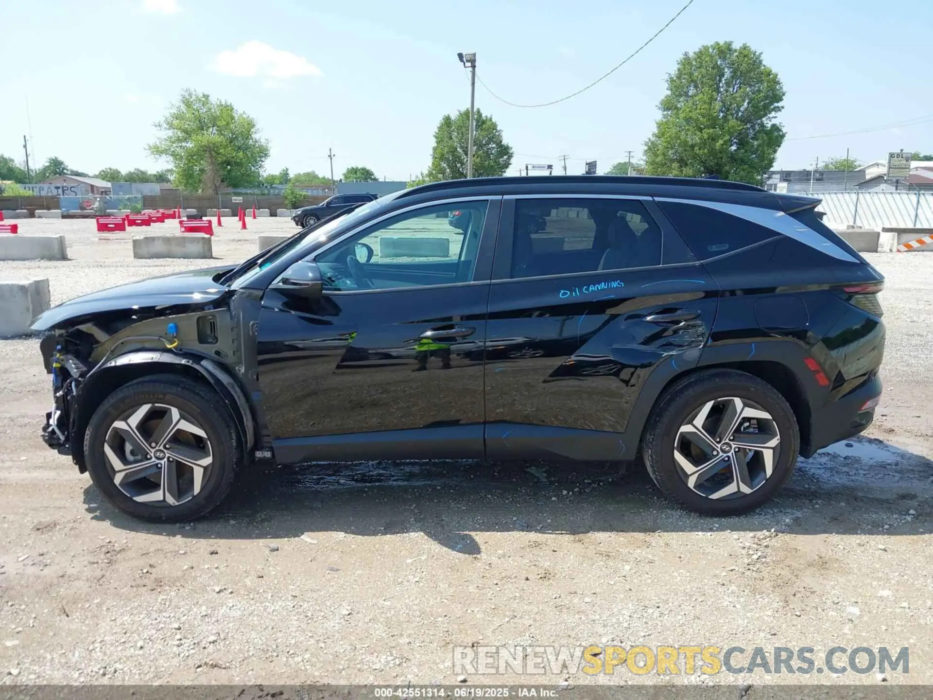 15 fotografías del automóvil dañado 5NMJFCAE6PH208148 HYUNDAI TUCSON 2023