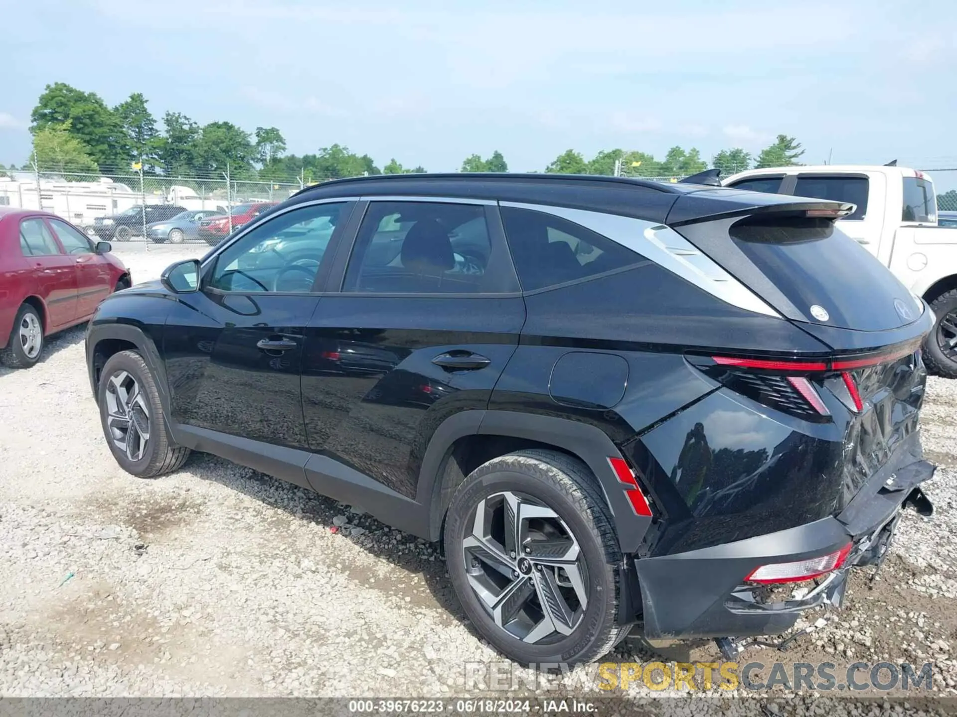 3 fotografías del automóvil dañado 5NMJFCAE7PH283232 HYUNDAI TUCSON 2023
