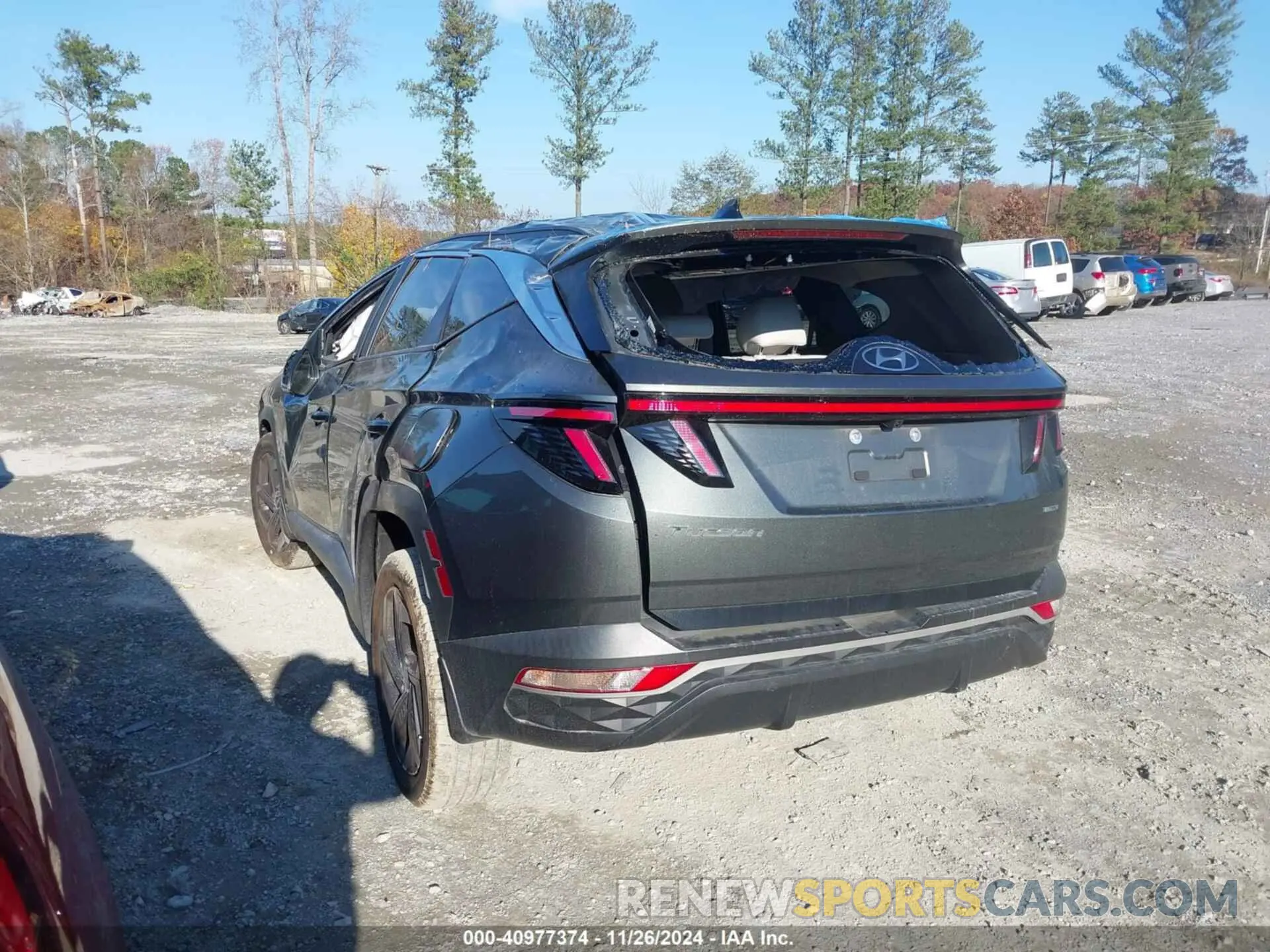 3 fotografías del automóvil dañado 5NMJFCAE9PH212095 HYUNDAI TUCSON 2023