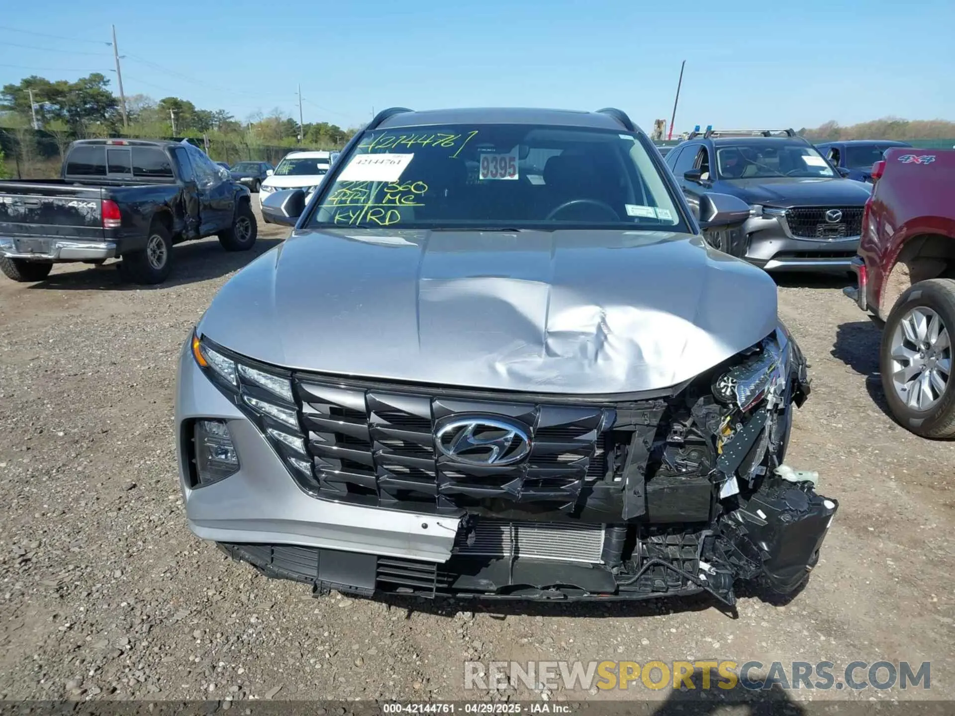13 fotografías del automóvil dañado 5NMJFCAE9PH215739 HYUNDAI TUCSON 2023