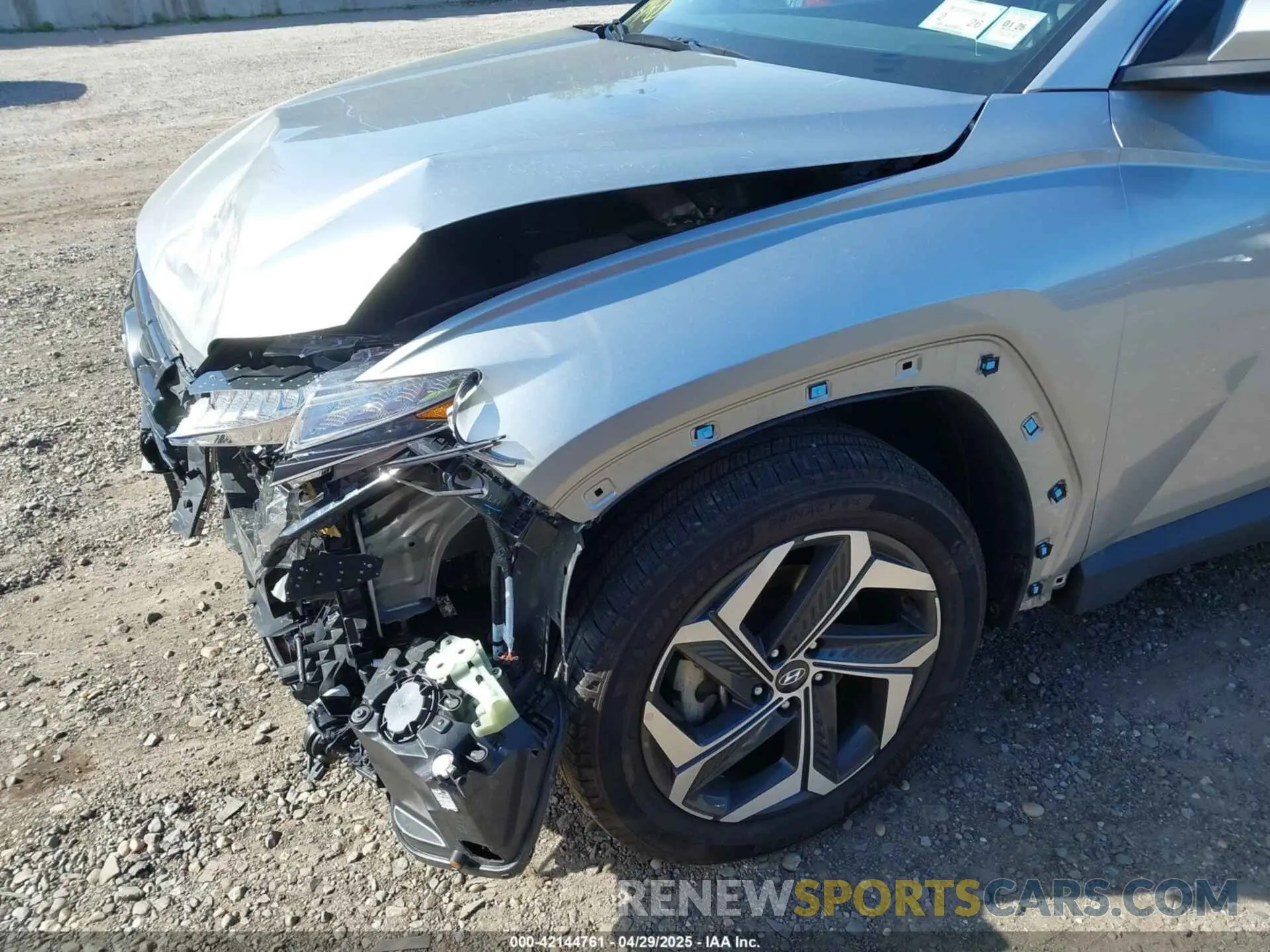 19 fotografías del automóvil dañado 5NMJFCAE9PH215739 HYUNDAI TUCSON 2023