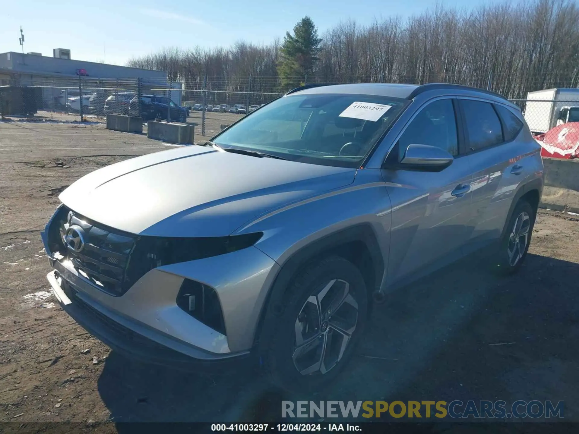 2 fotografías del automóvil dañado 5NMJFCAE9PH293499 HYUNDAI TUCSON 2023